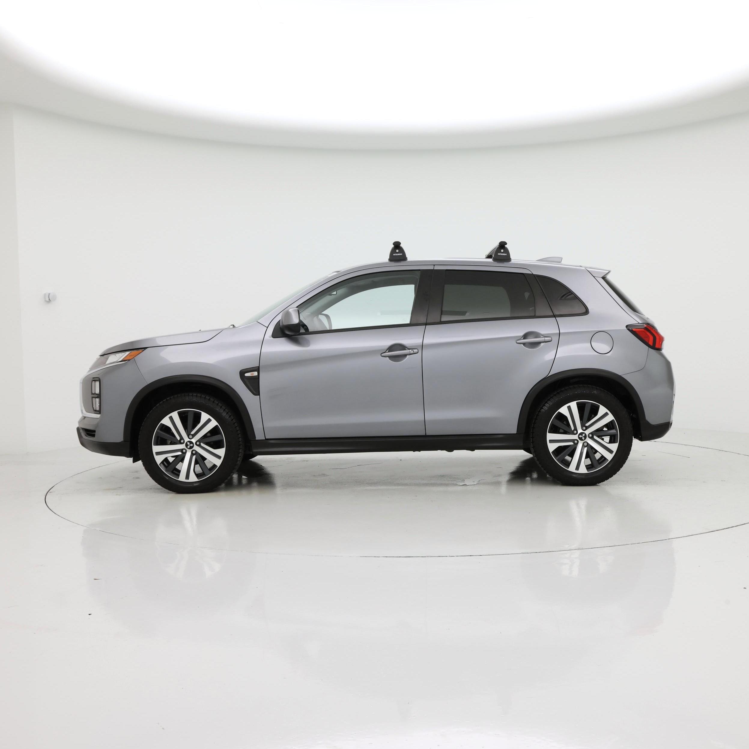 Thumbnail: 2022 Mitsubishi Outlander Sport - 3
