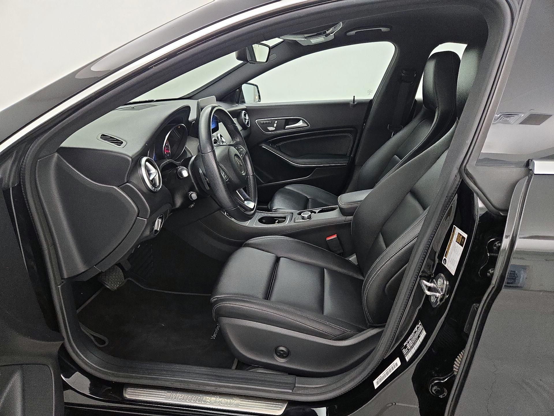 Thumbnail: 2019 Mercedes-Benz CLA - 11