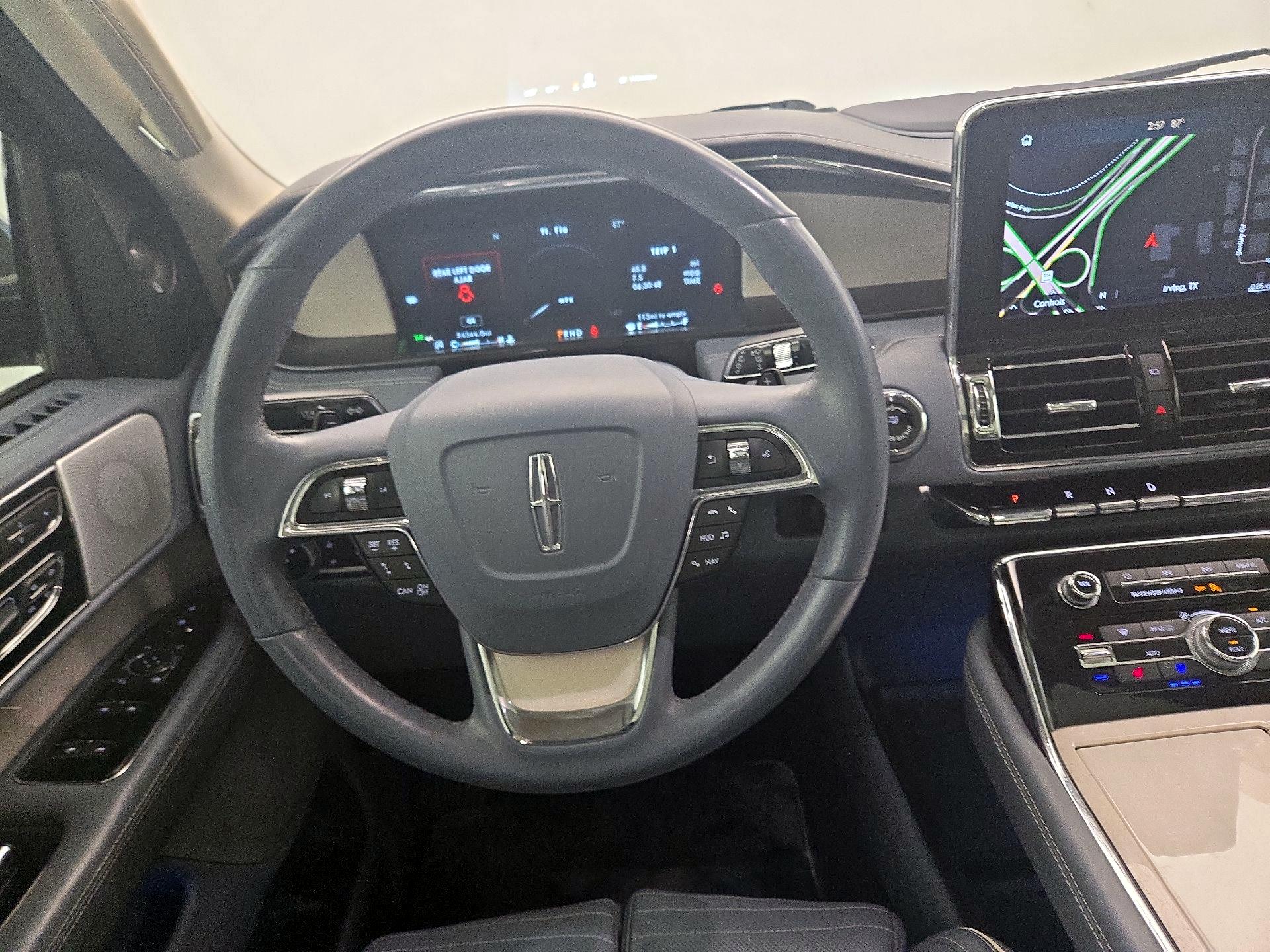 Thumbnail: 2020 Lincoln Navigator - 10