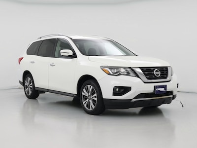 White 2019 Nissan Pathfinder SV