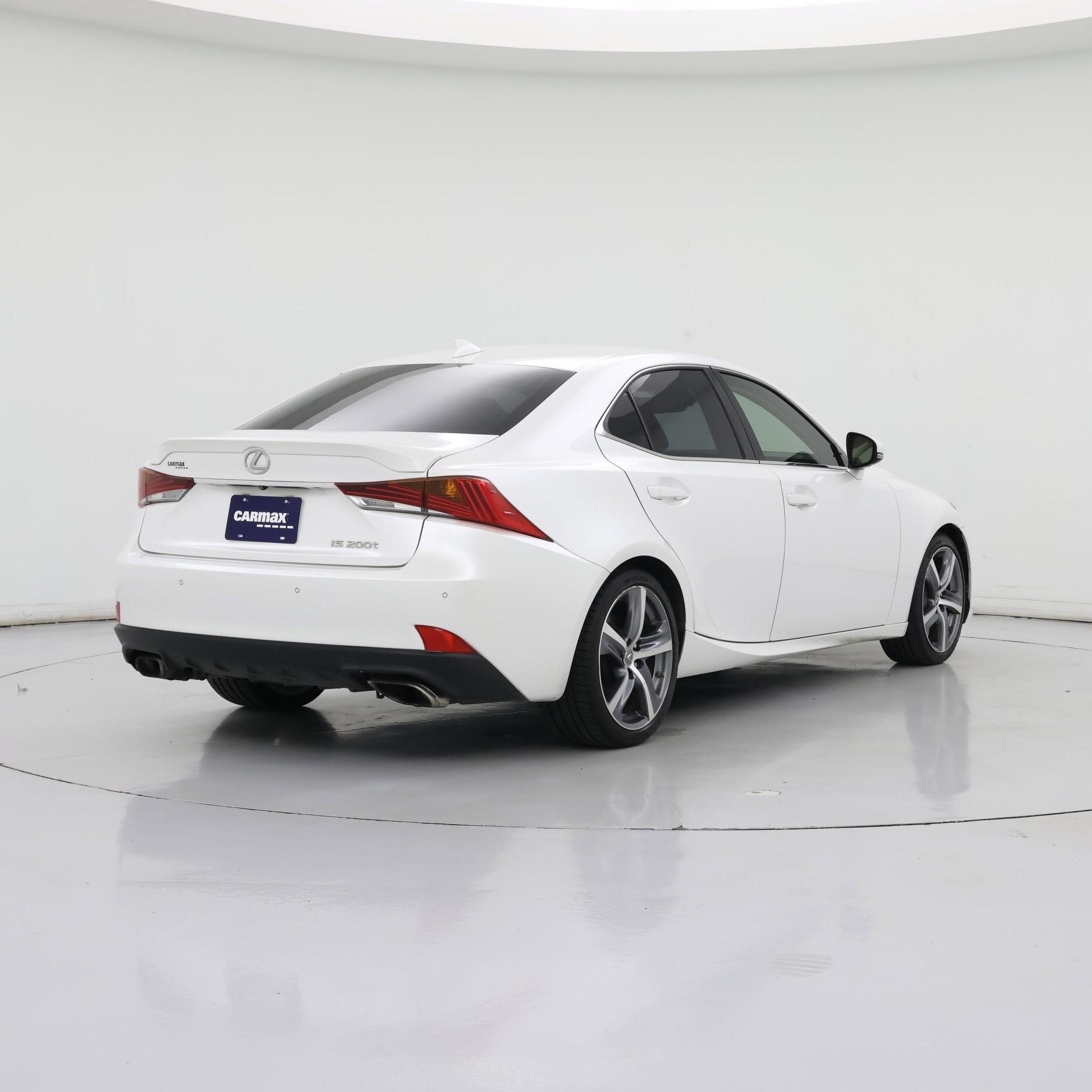 Thumbnail: 2017 Lexus IS - 8