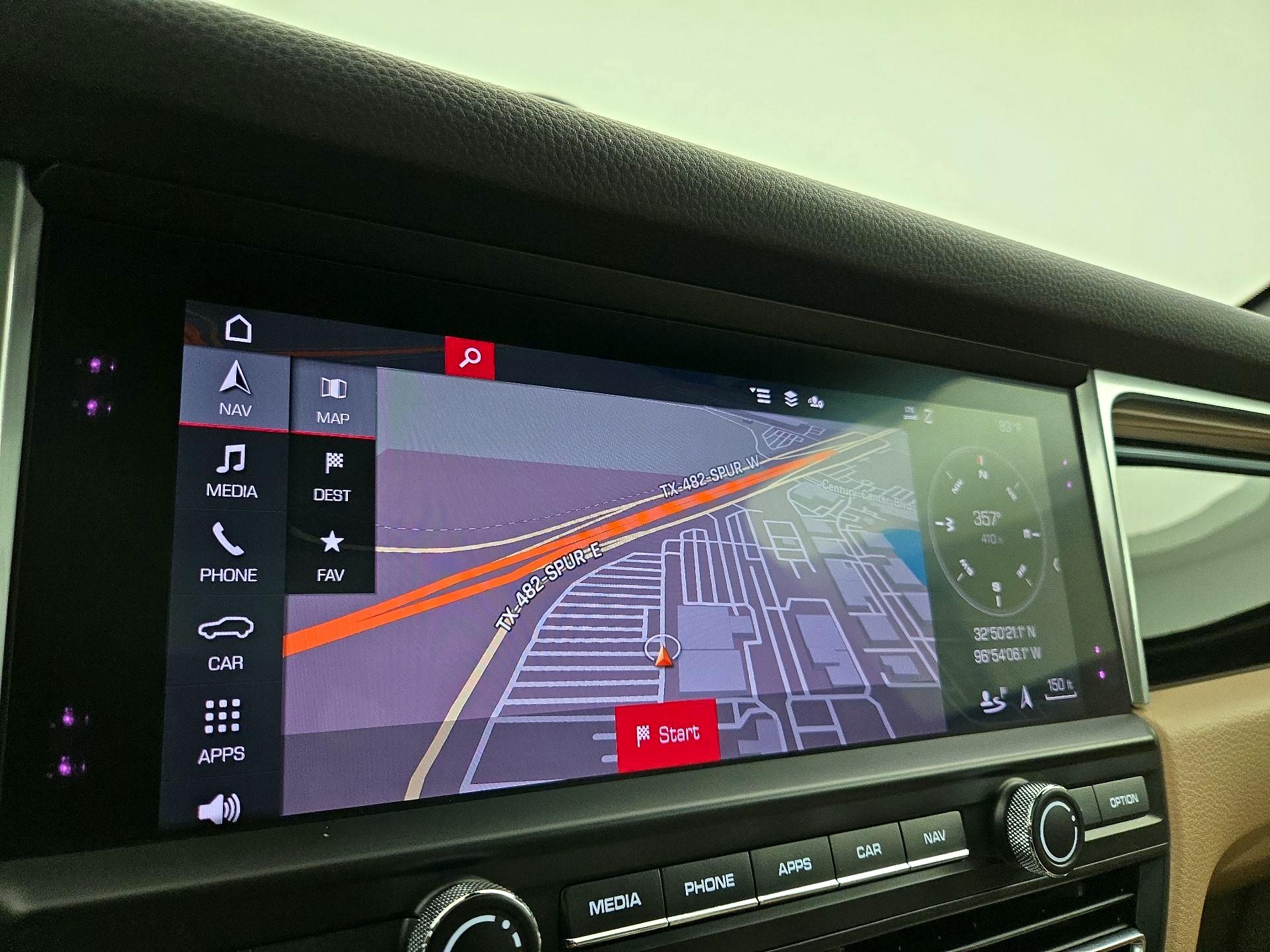 Thumbnail: 2020 Porsche Macan - 14