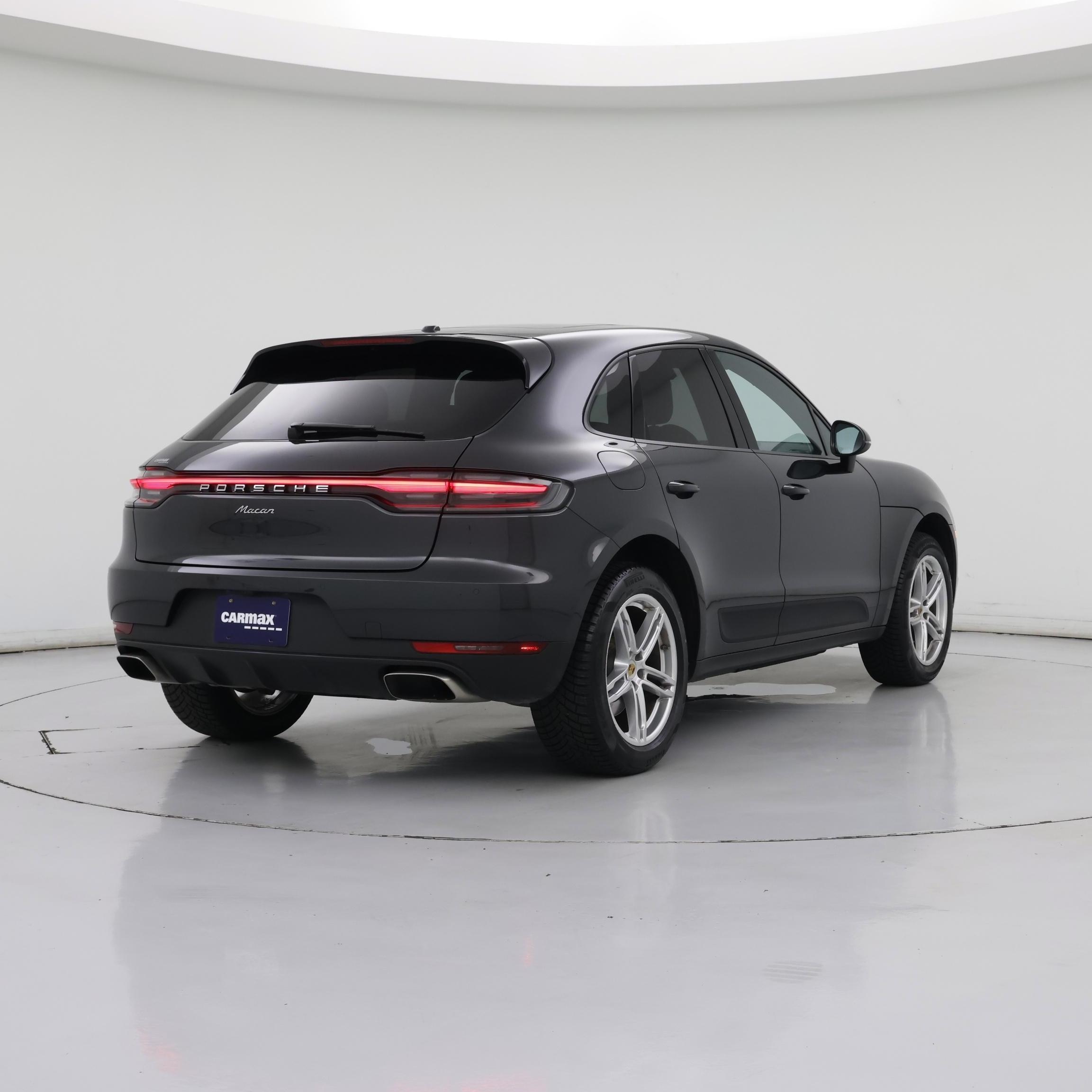 Thumbnail: 2020 Porsche Macan - 8