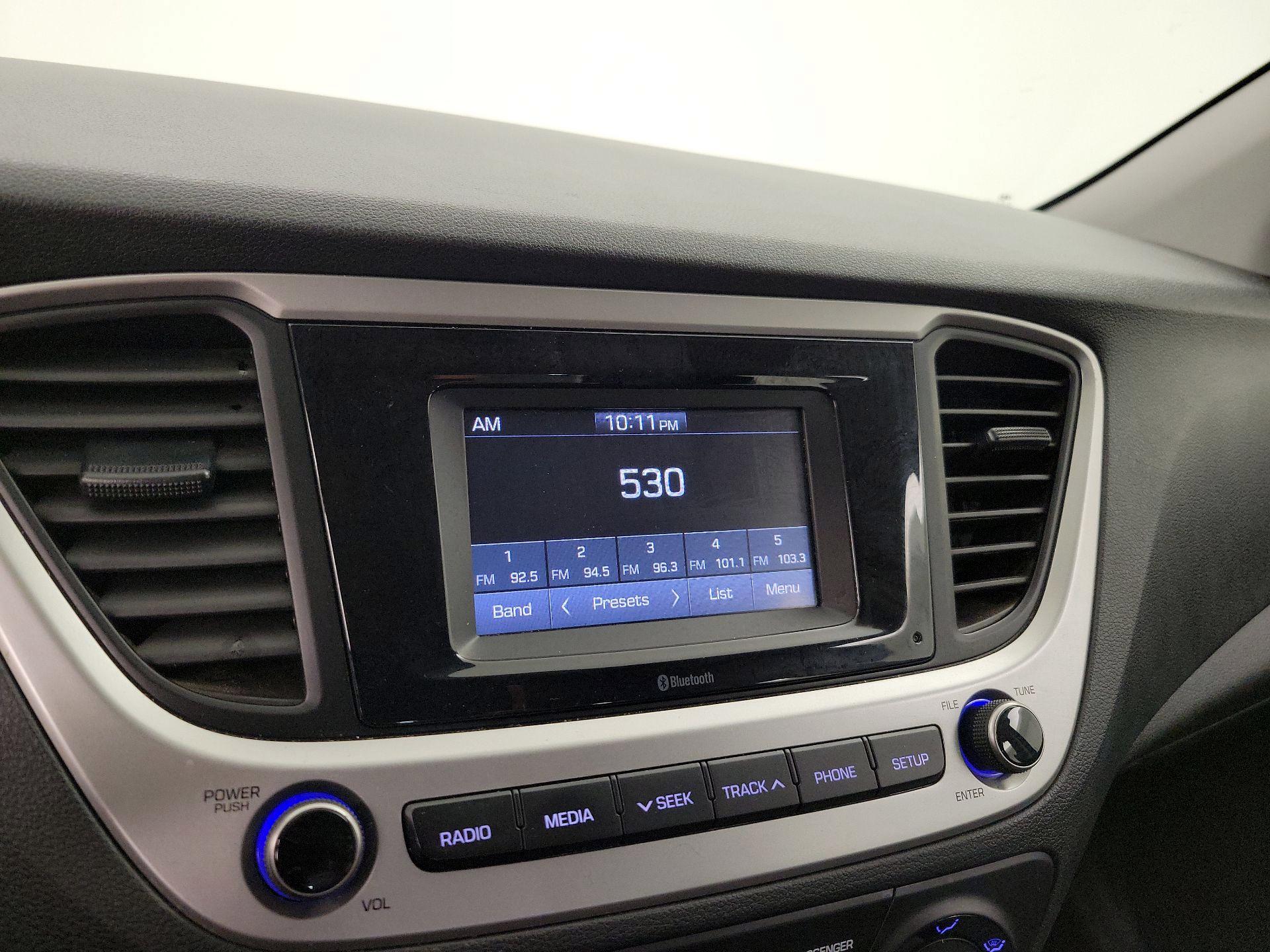 Thumbnail: 2022 Hyundai Accent - 15