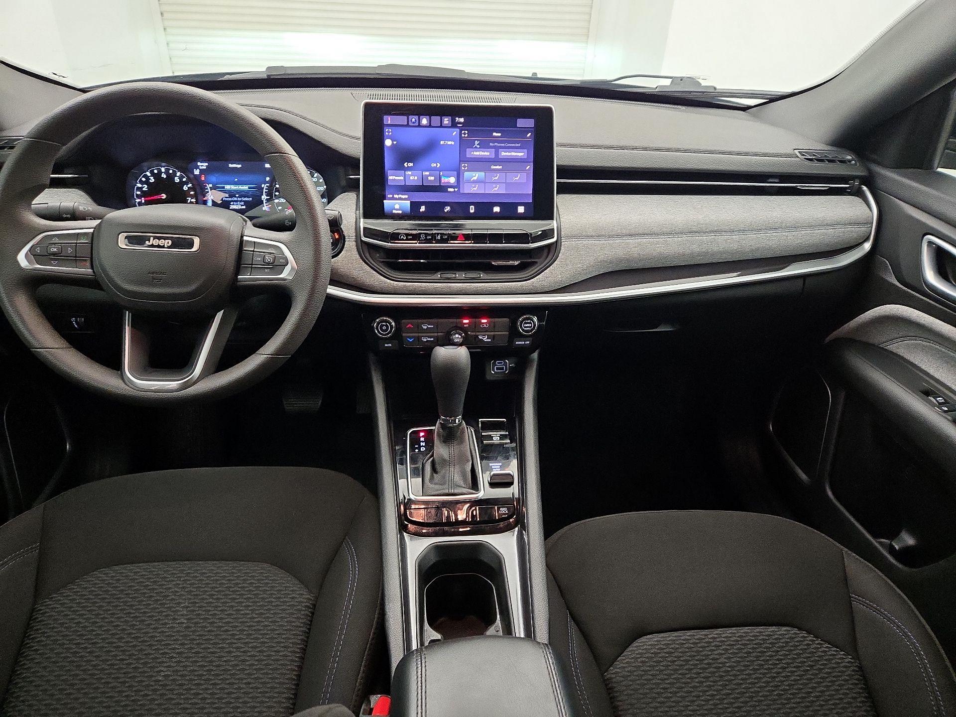 Thumbnail: 2023 Jeep Compass - 9