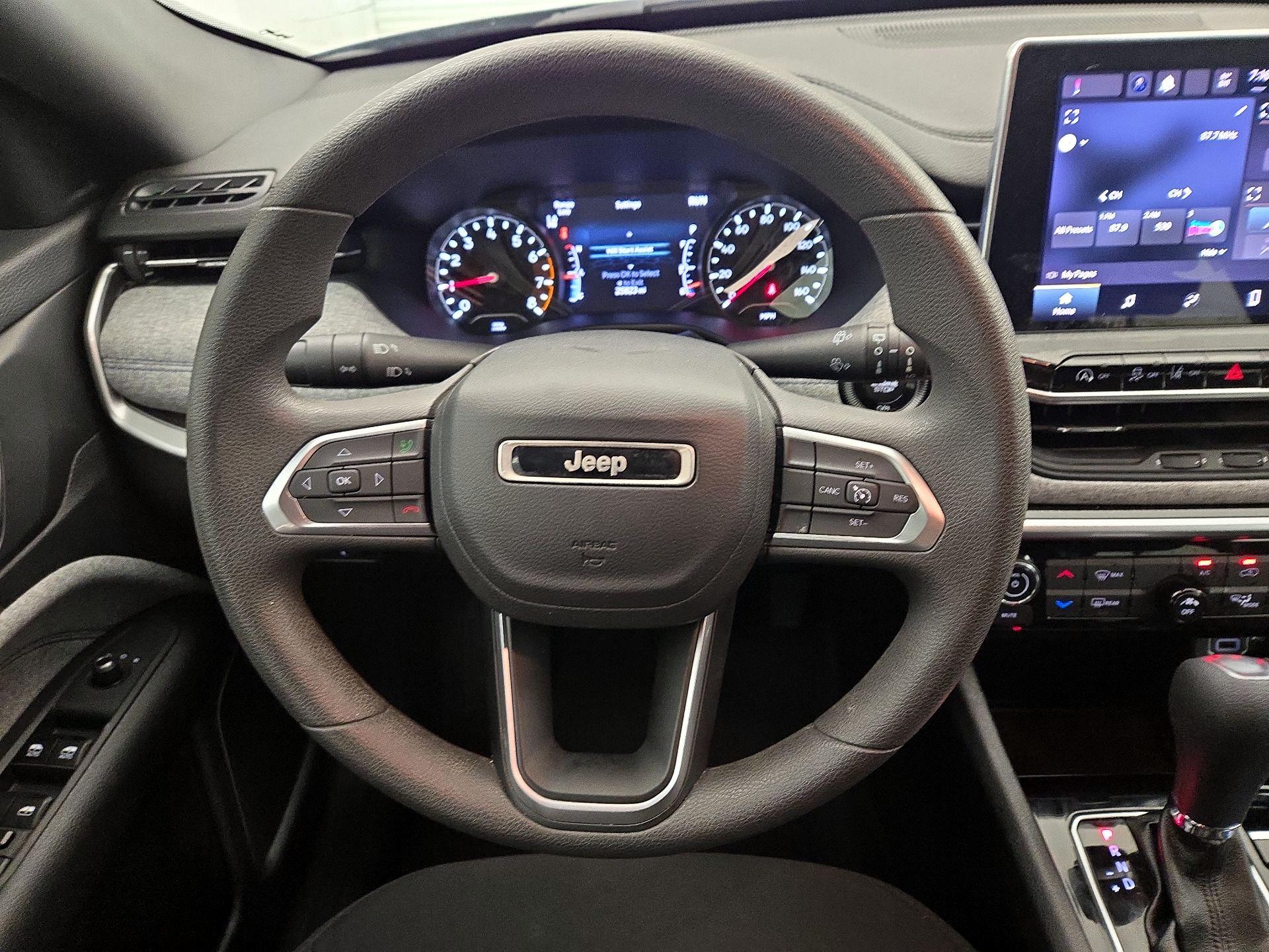 Thumbnail: 2023 Jeep Compass - 10
