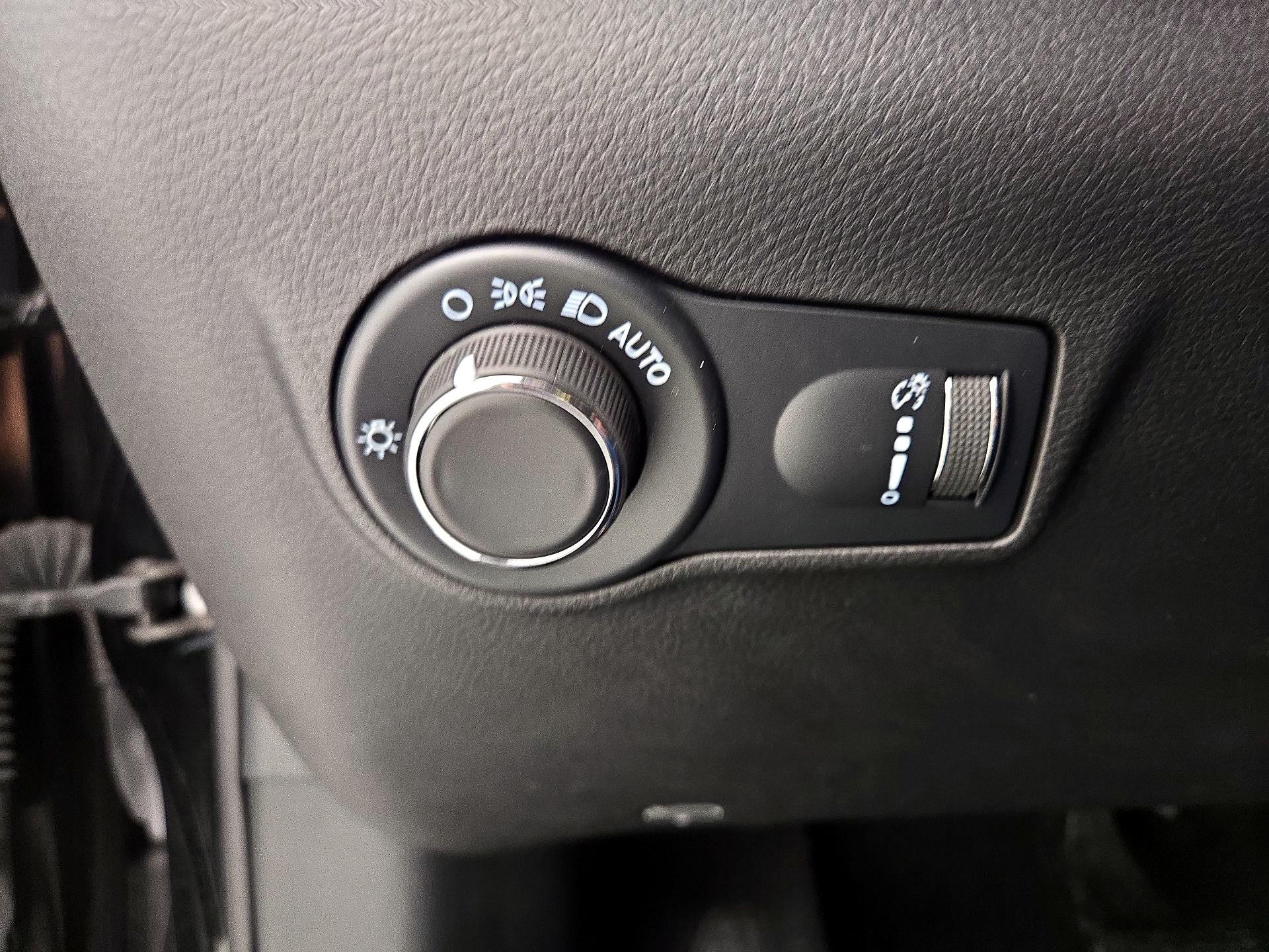 Thumbnail: 2023 Jeep Compass - 13