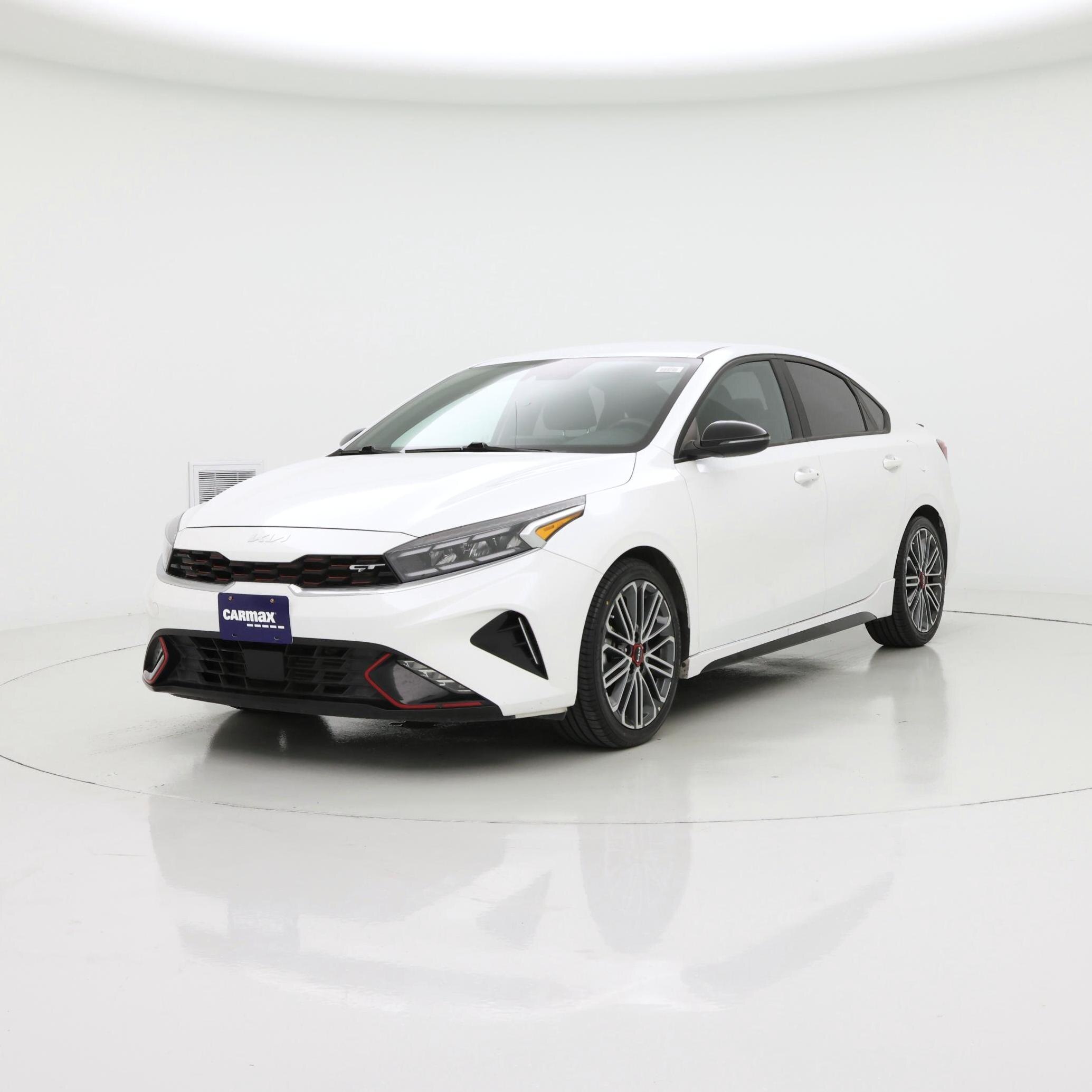 Thumbnail: 2023 Kia Forte - 4