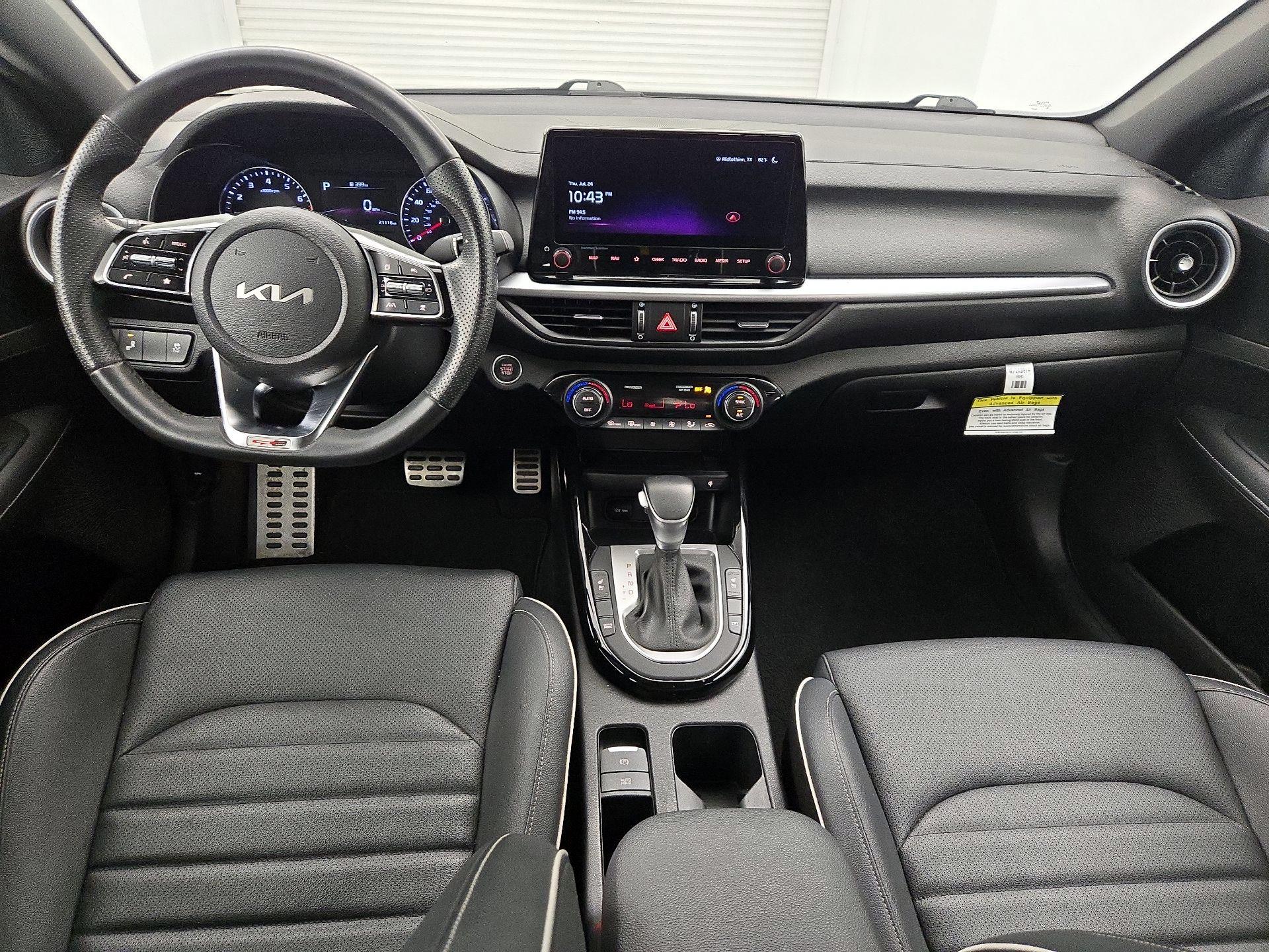 Thumbnail: 2023 Kia Forte - 10