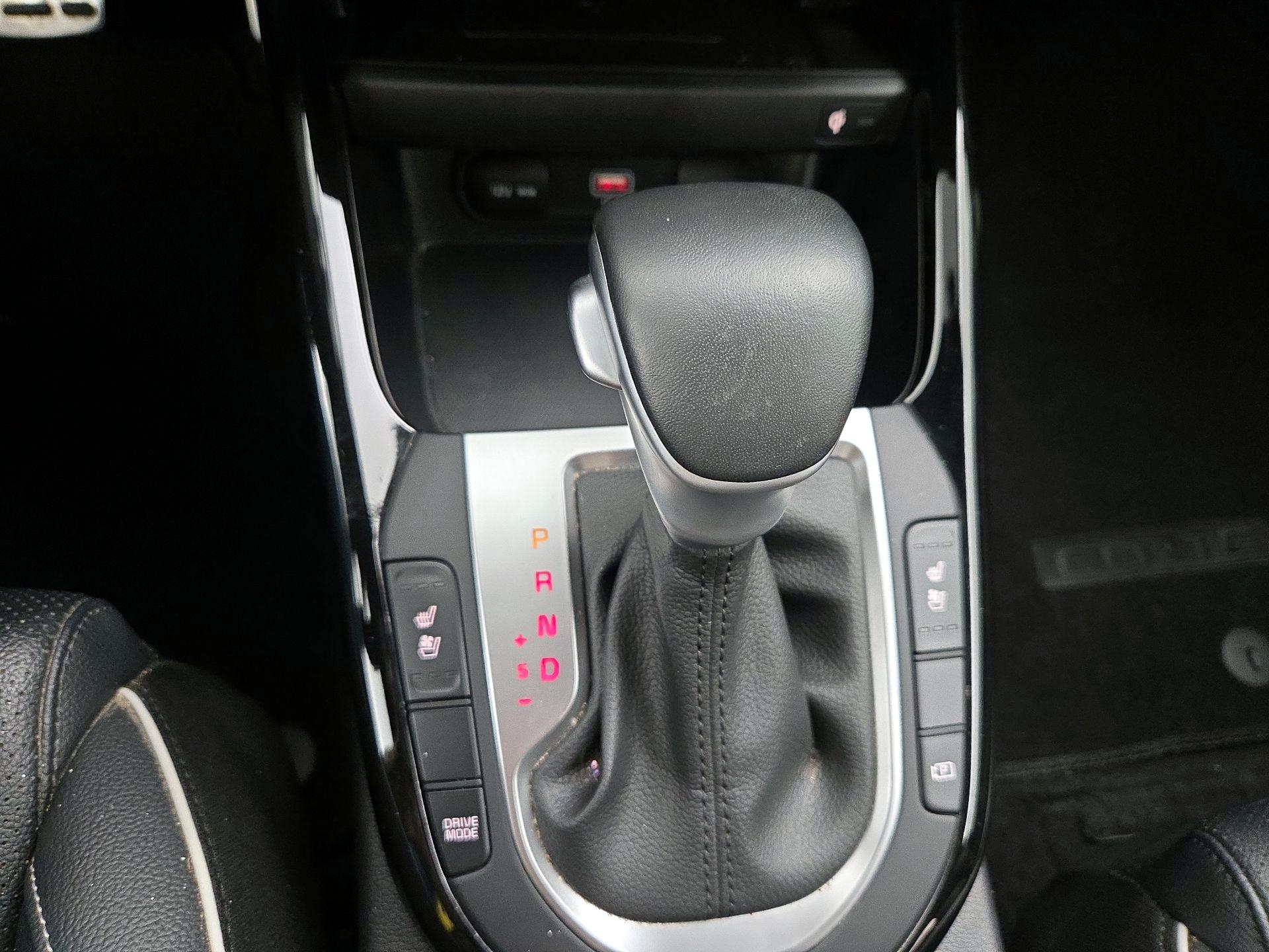 Thumbnail: 2023 Kia Forte - 18