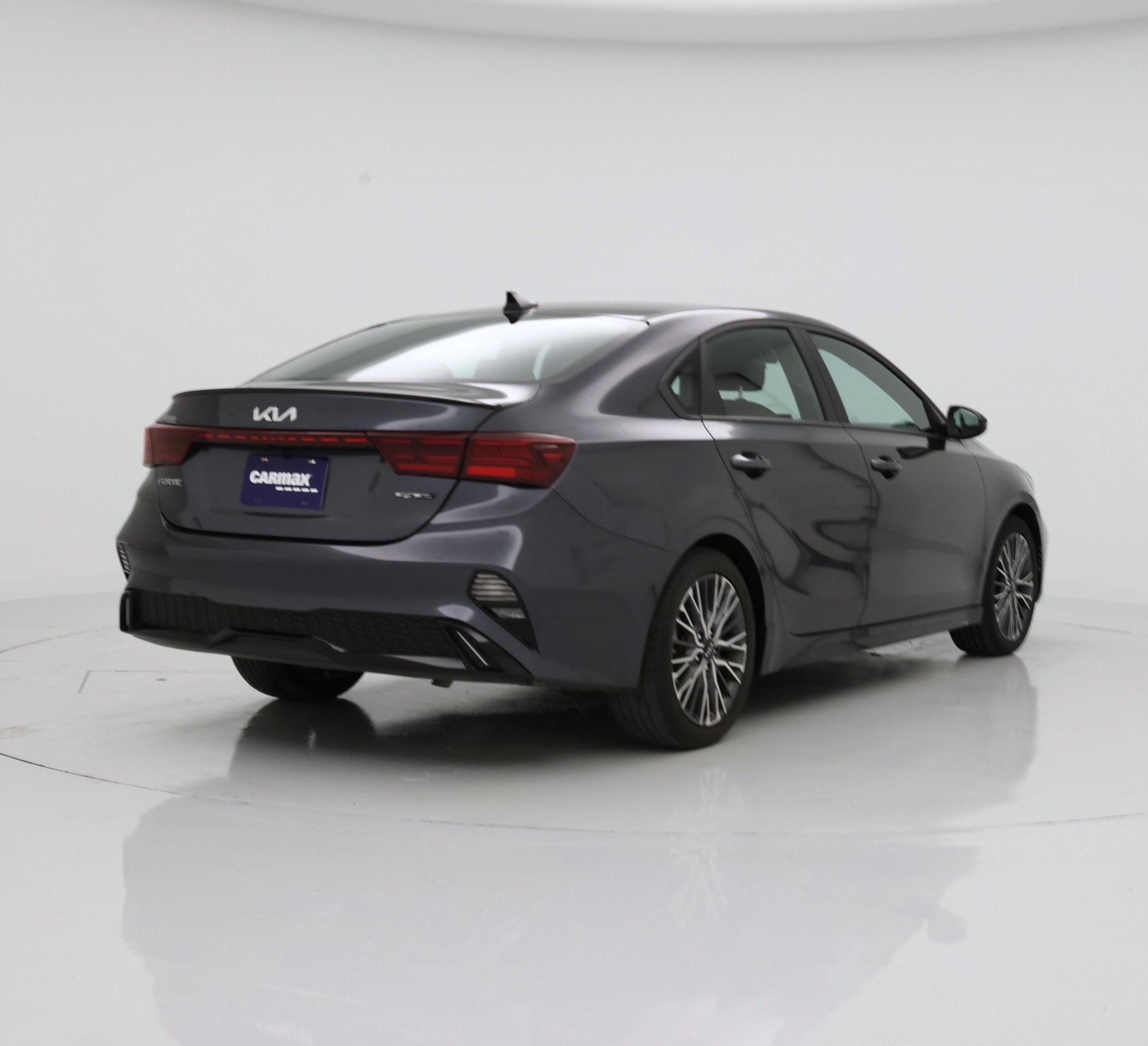 Thumbnail: 2023 Kia Forte - 8