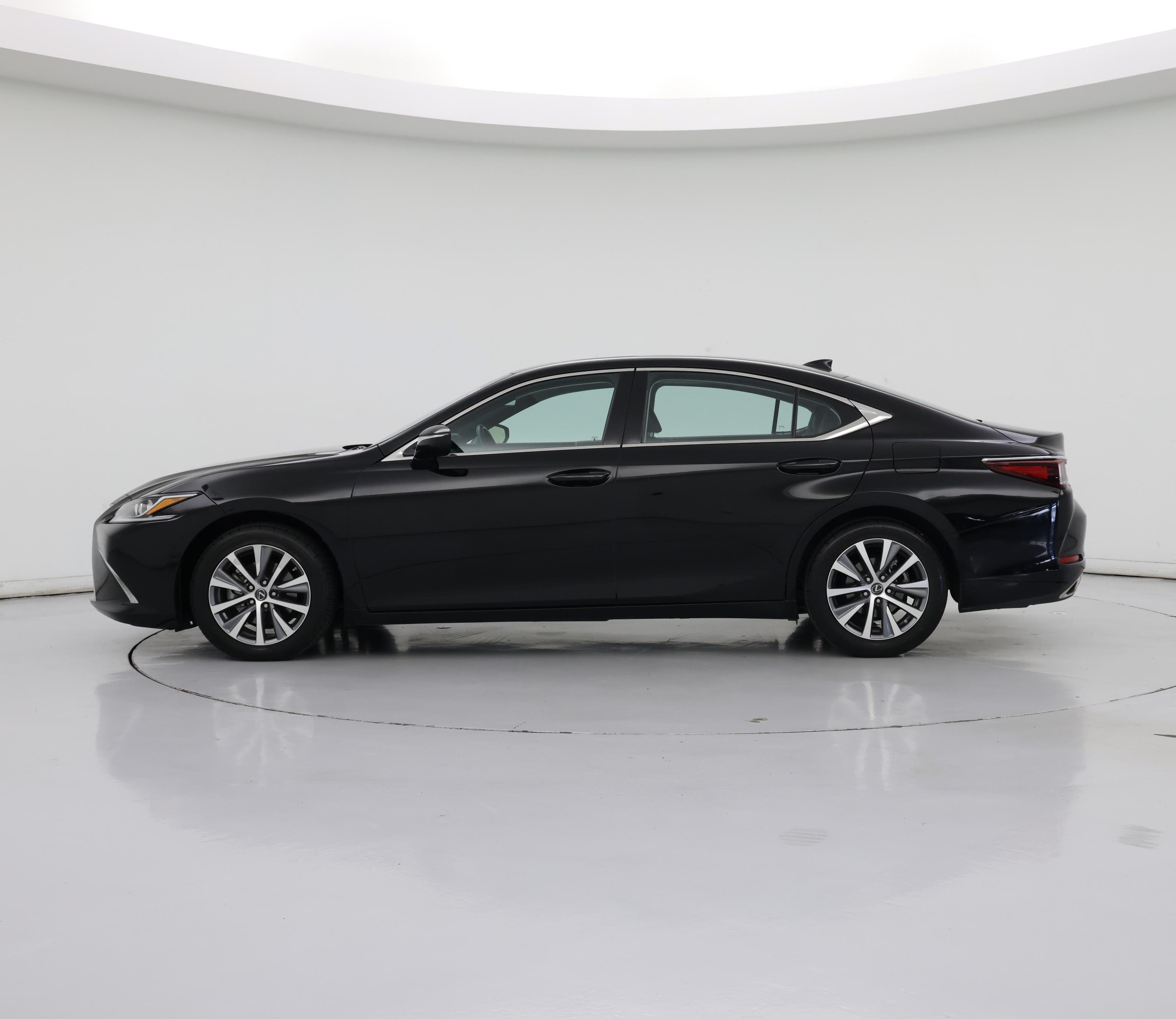 Thumbnail: 2020 Lexus ES - 3
