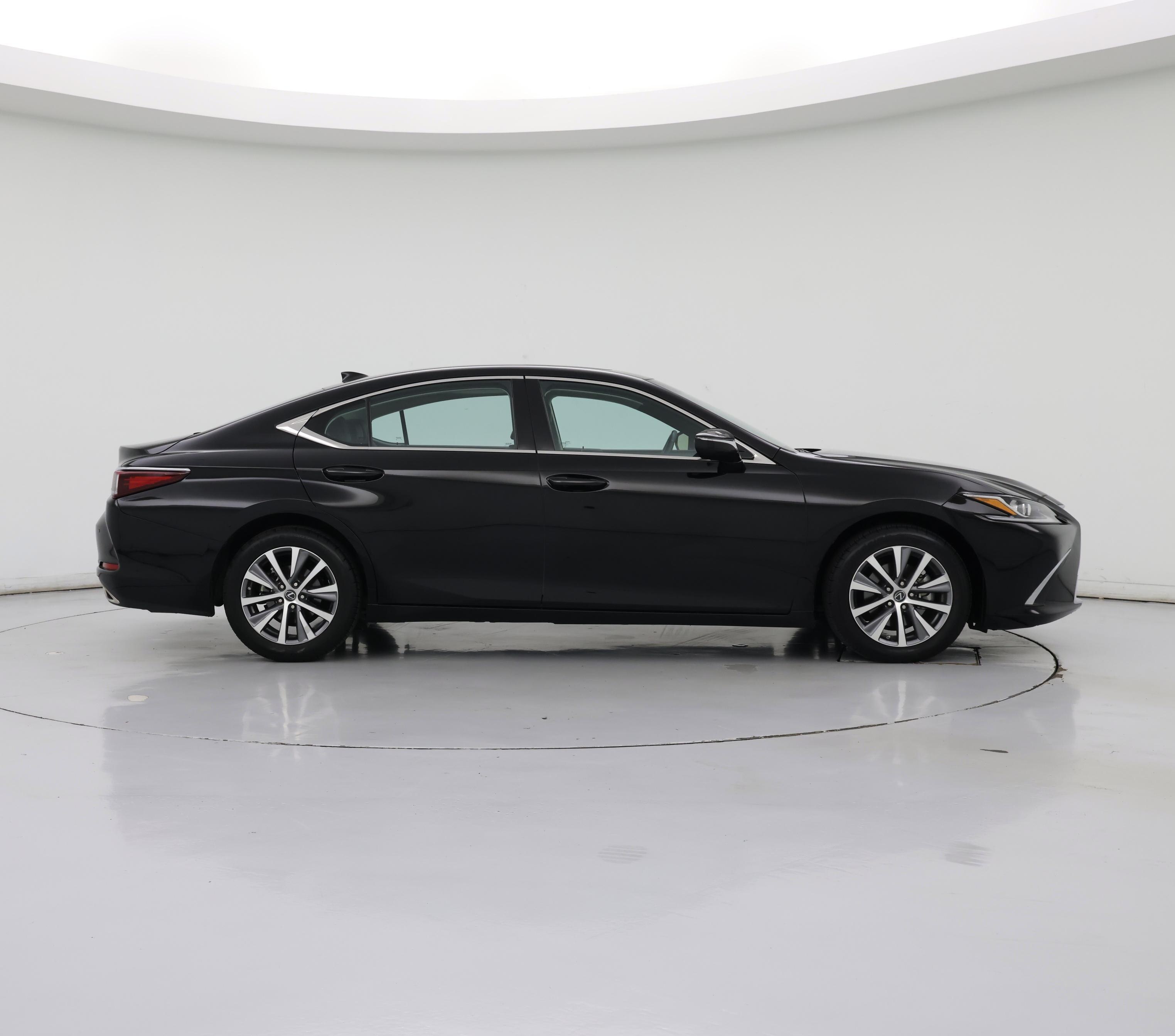 Thumbnail: 2020 Lexus ES - 7