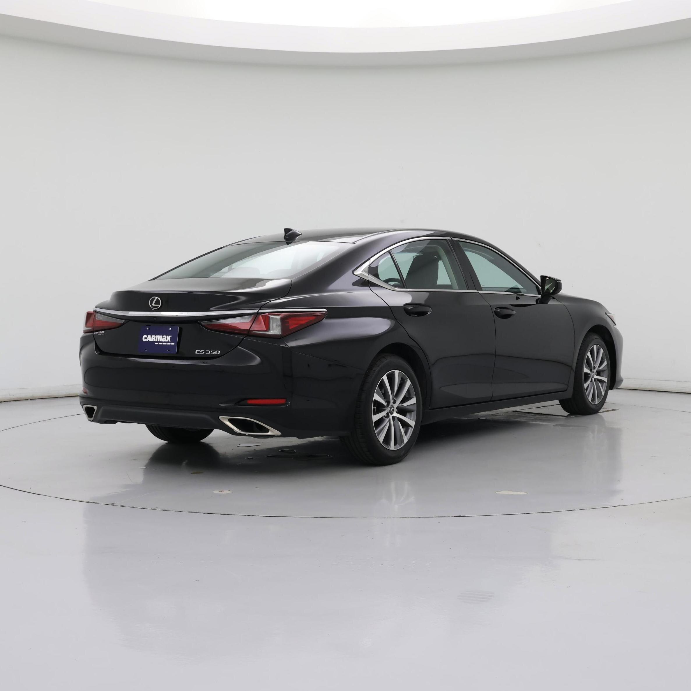 Thumbnail: 2020 Lexus ES - 8