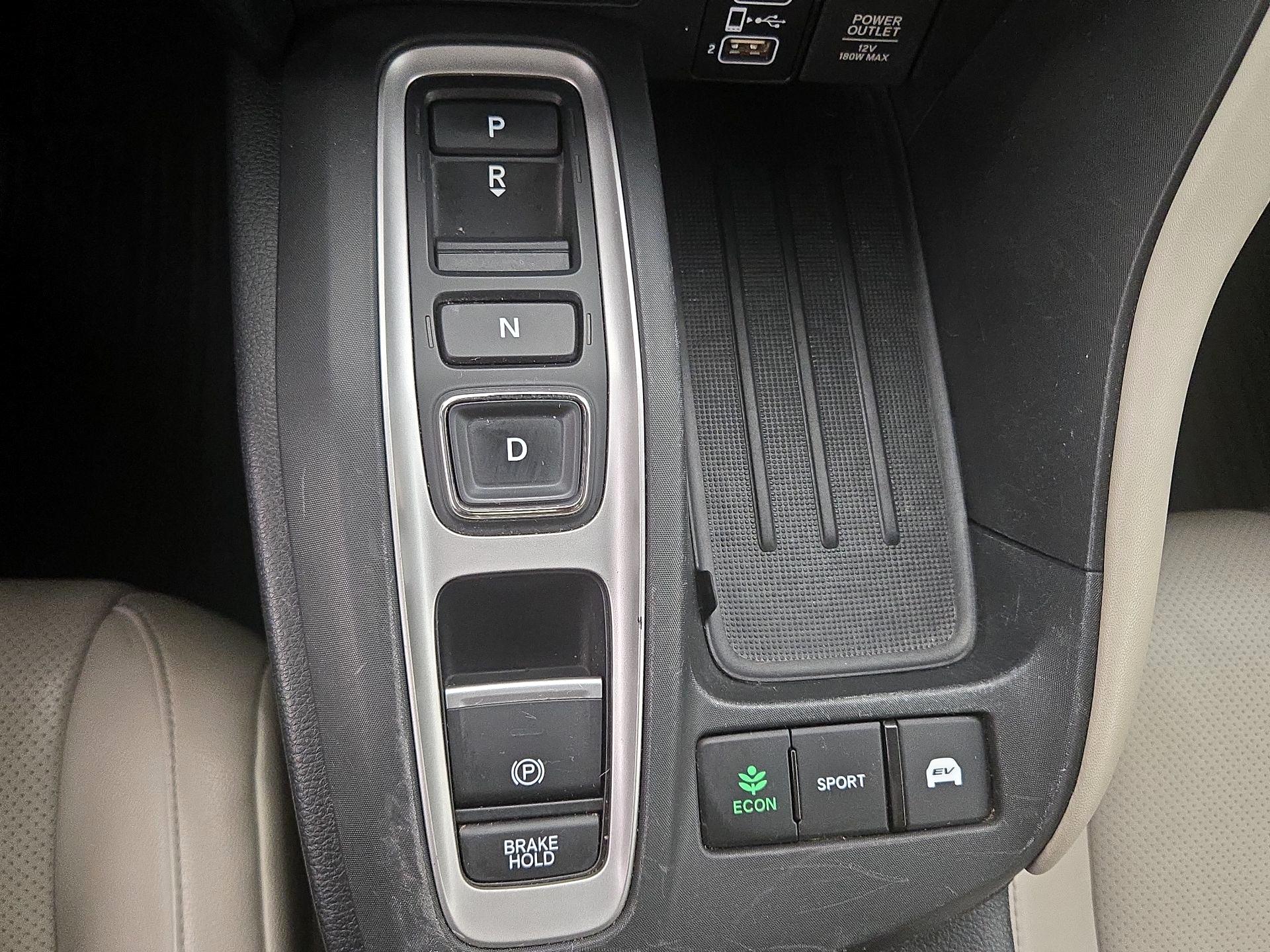 Thumbnail: 2020 Honda Insight - 18