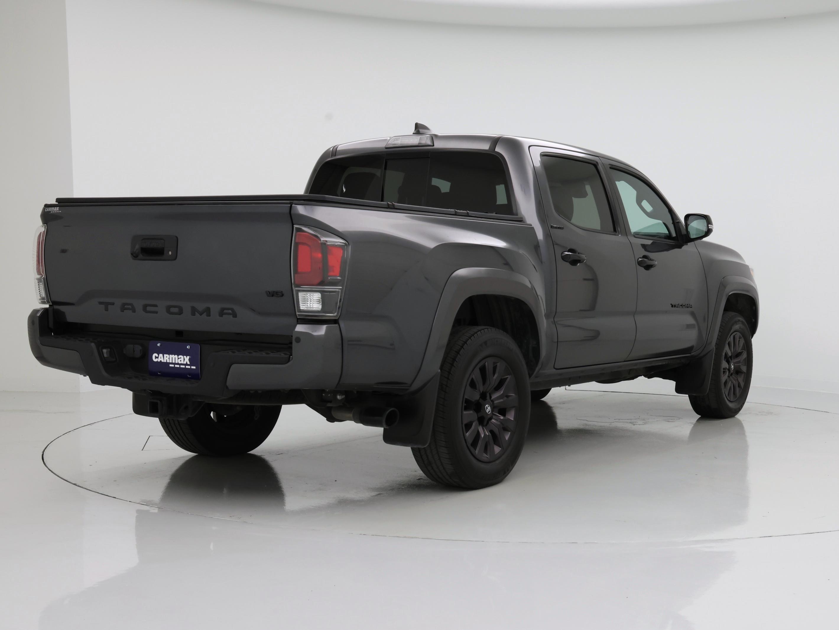 Thumbnail: 2022 Toyota Tacoma - 8