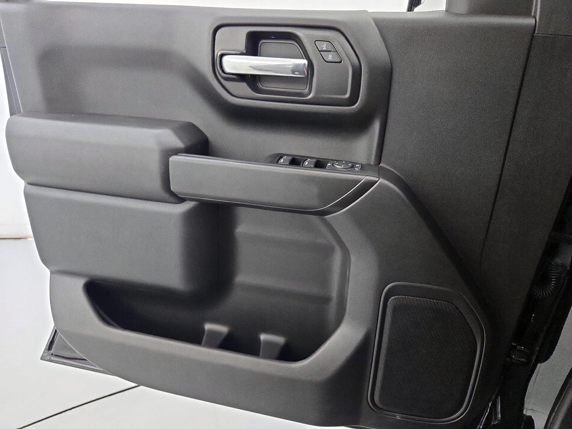 Thumbnail: 2021 Chevrolet Silverado 1500 - 12