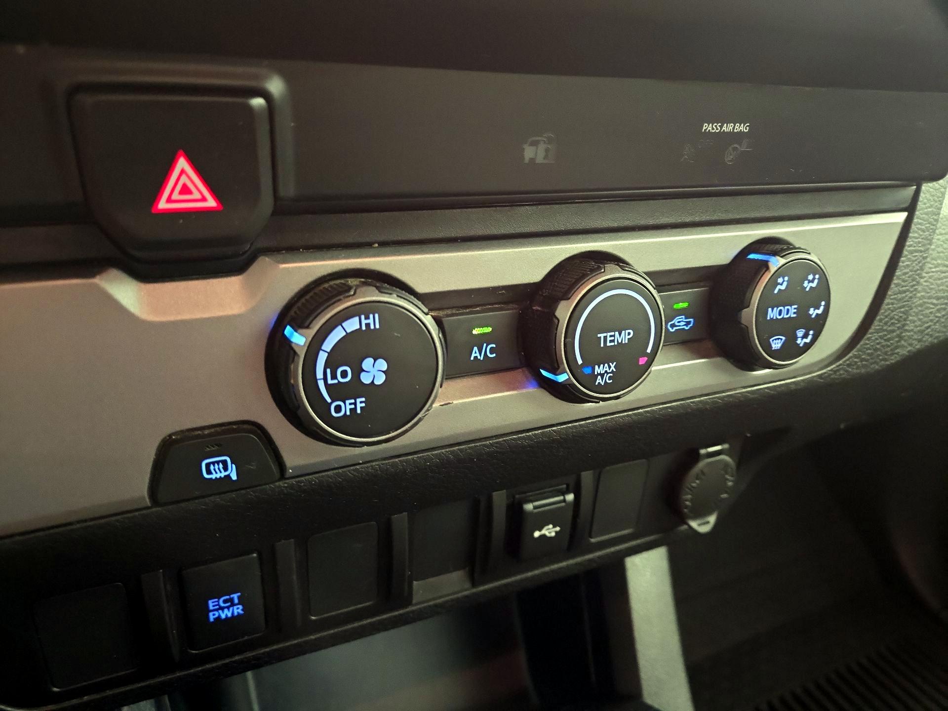 Thumbnail: 2022 Toyota Tacoma - 16