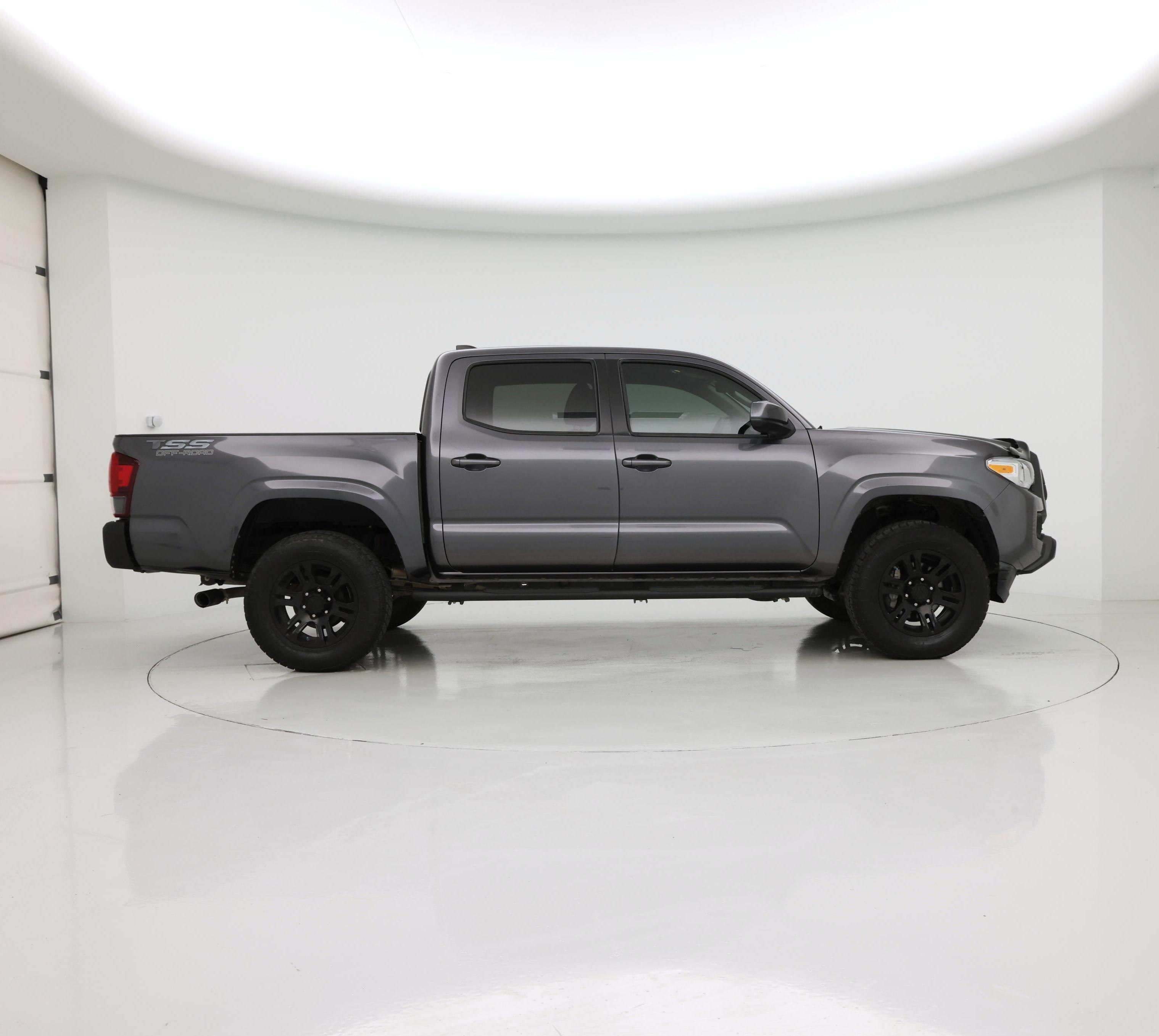 Thumbnail: 2022 Toyota Tacoma - 7