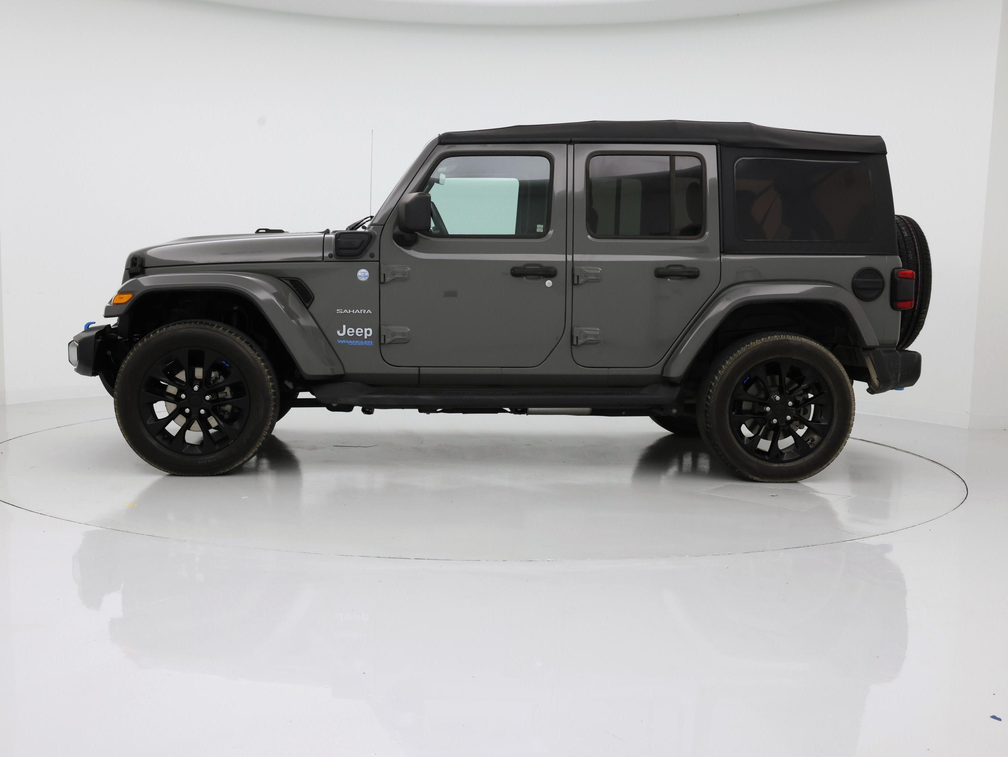 Thumbnail: 2022 Jeep Wrangler - 3