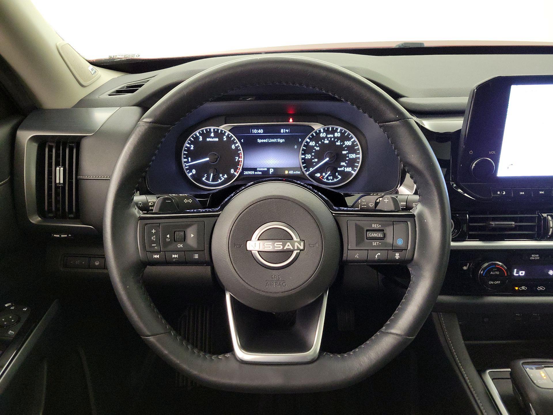 Thumbnail: 2022 Nissan Pathfinder - 10