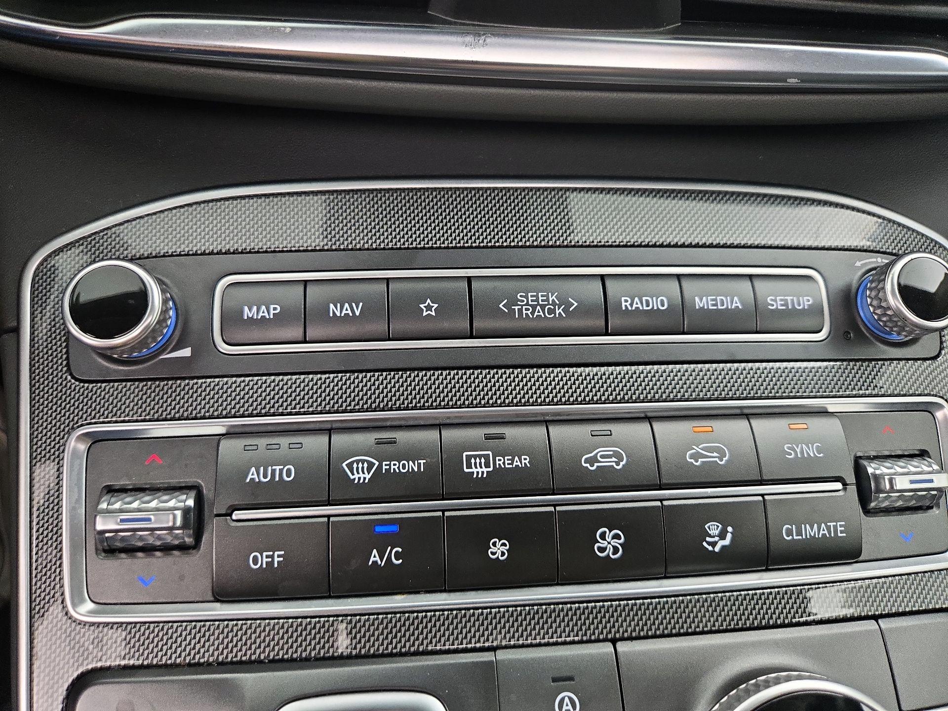 Thumbnail: 2023 Hyundai Santa Fe - 17