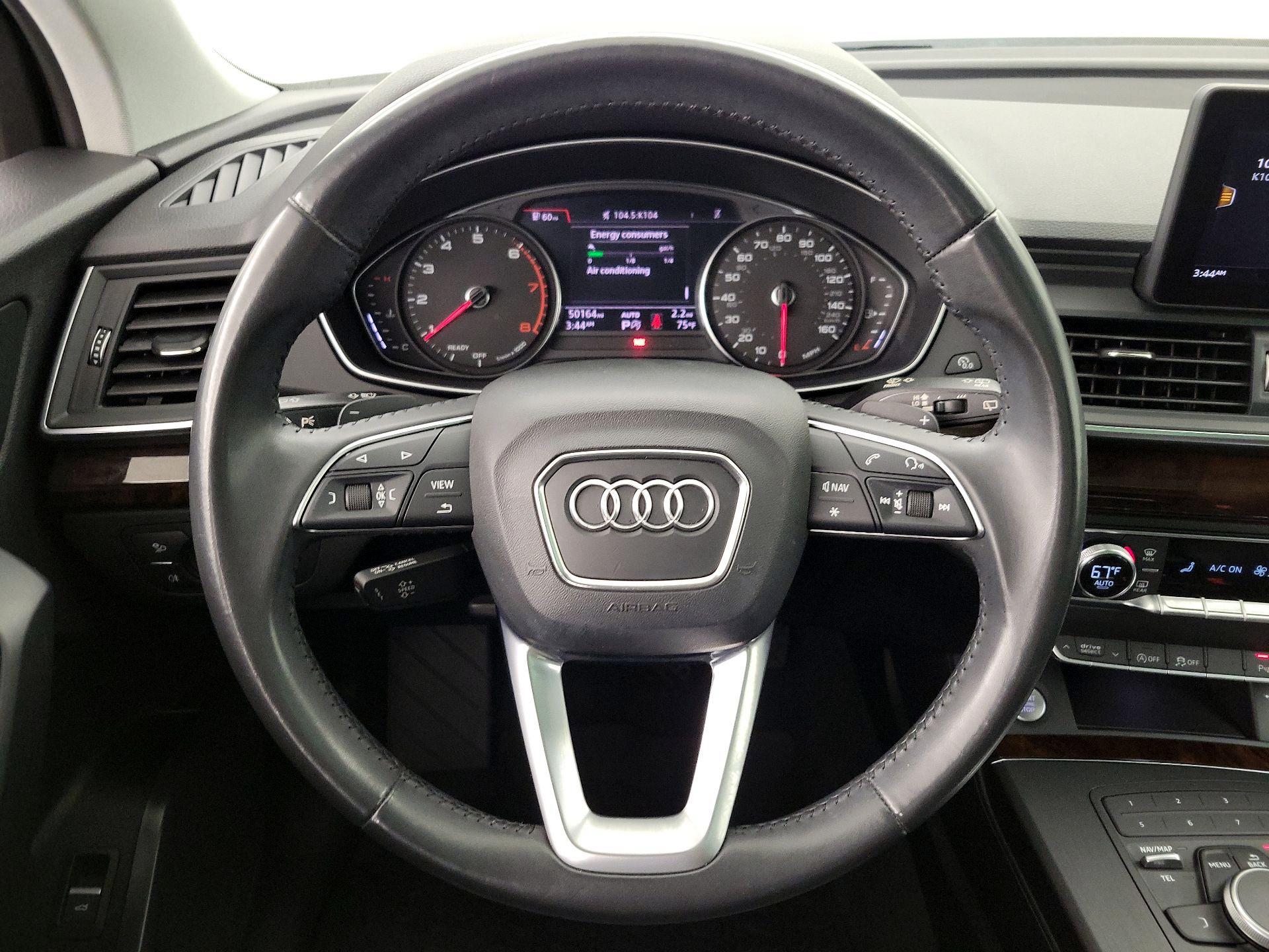 Thumbnail: 2020 Audi Q5 - 10