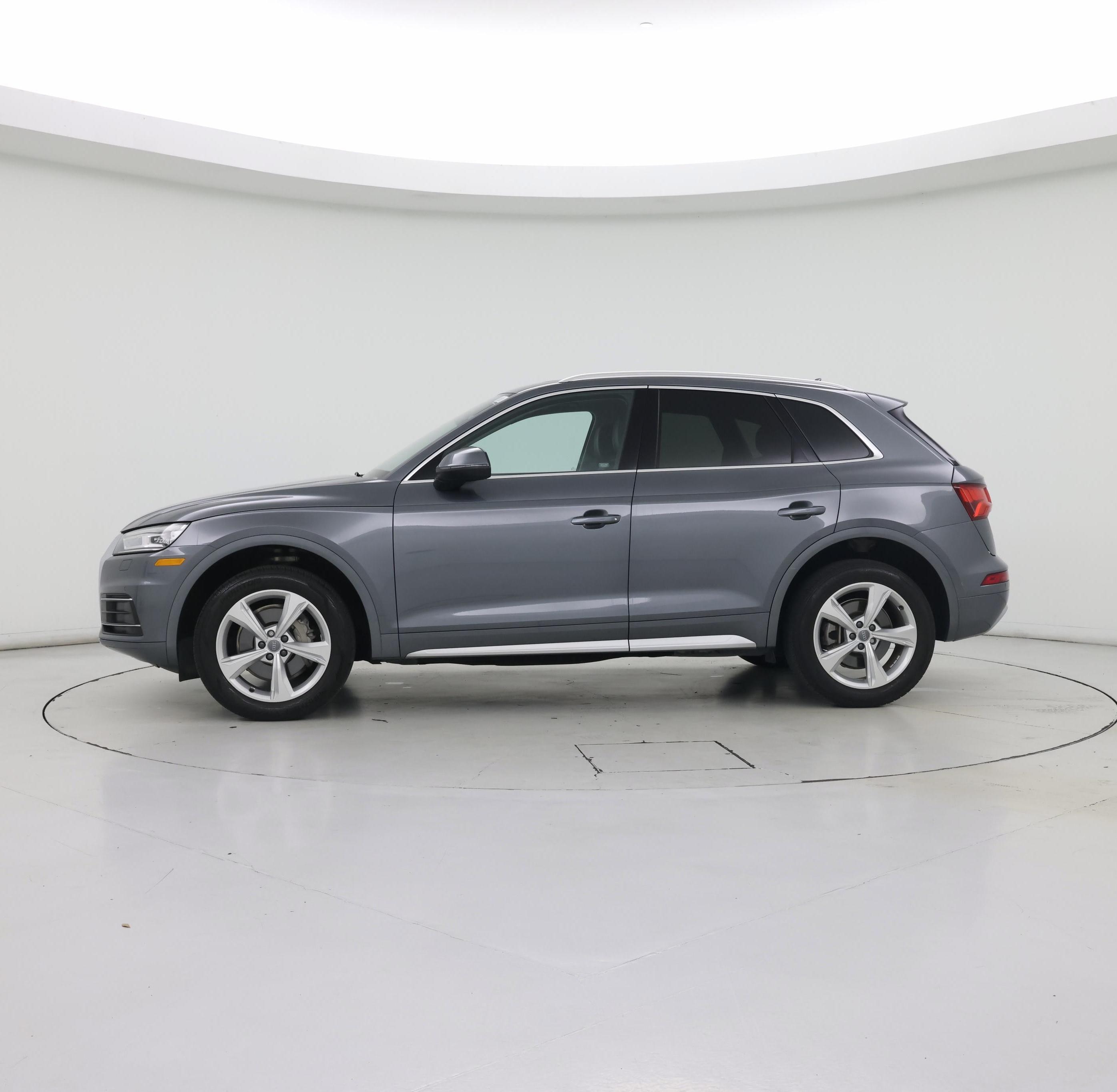Thumbnail: 2020 Audi Q5 - 3