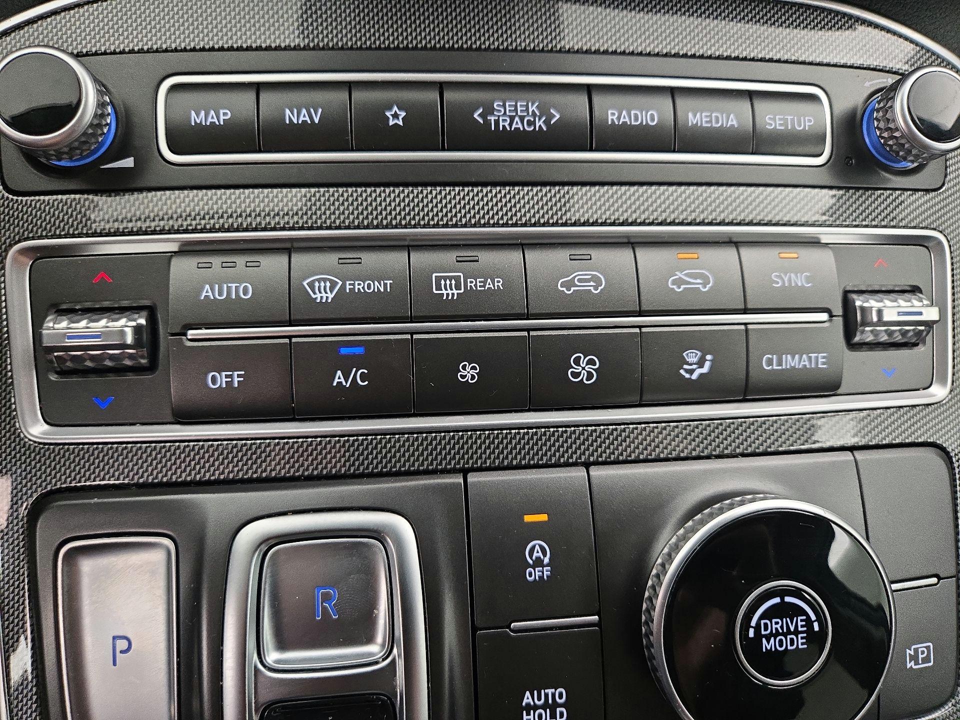 Thumbnail: 2023 Hyundai Santa Fe - 17