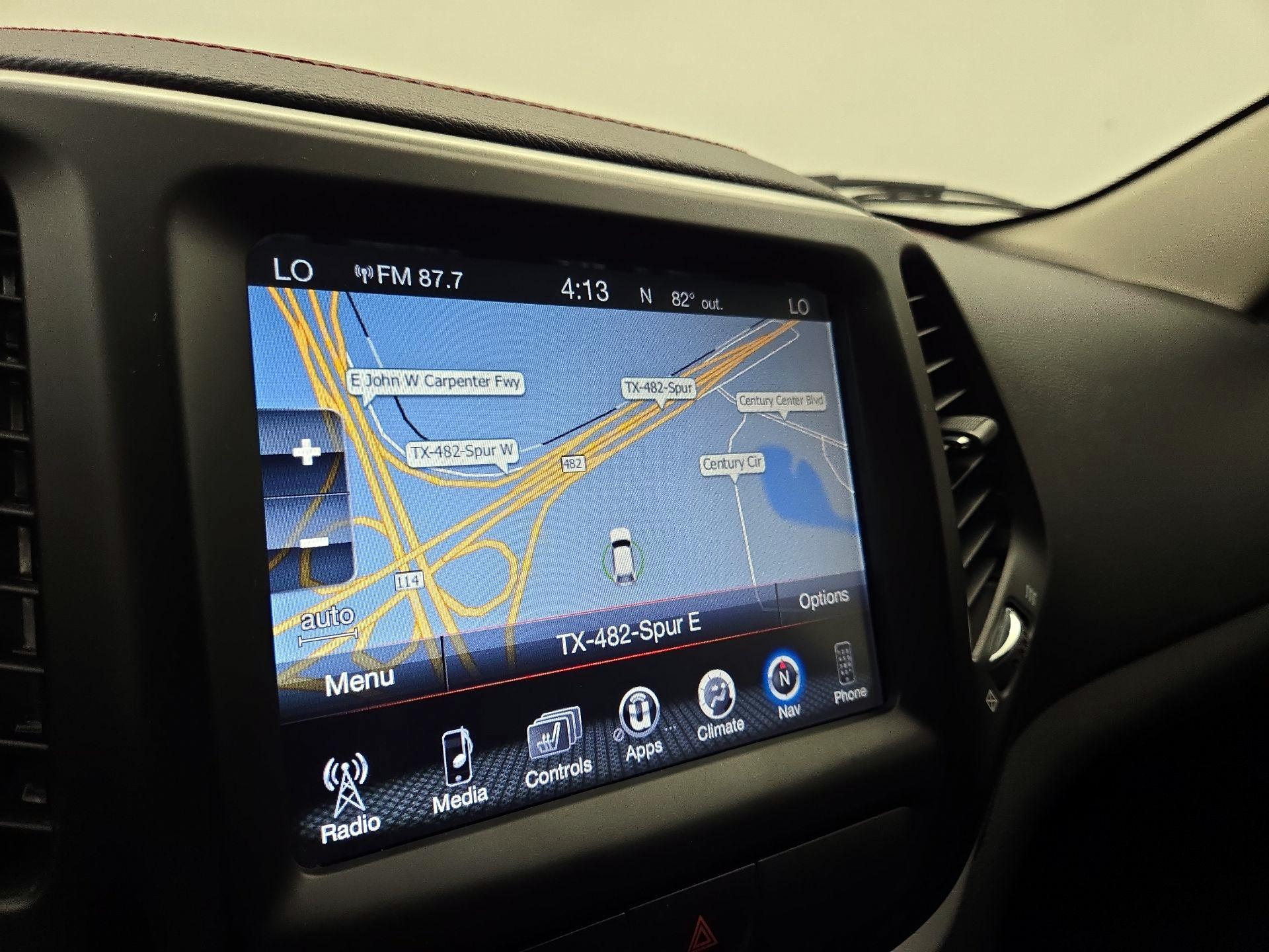 Thumbnail: 2015 Jeep Cherokee - 14