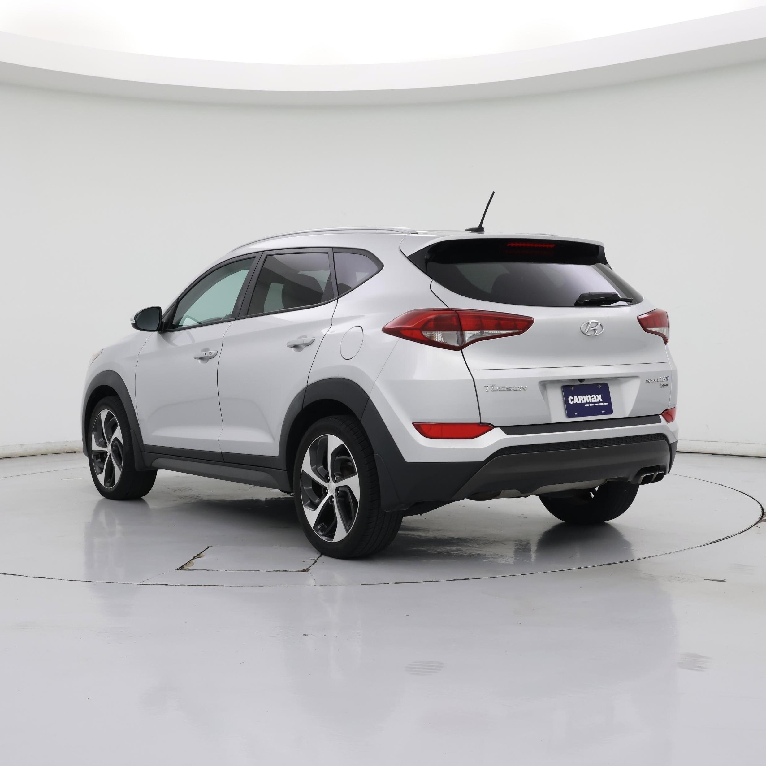 Thumbnail: 2016 Hyundai Tucson - 2