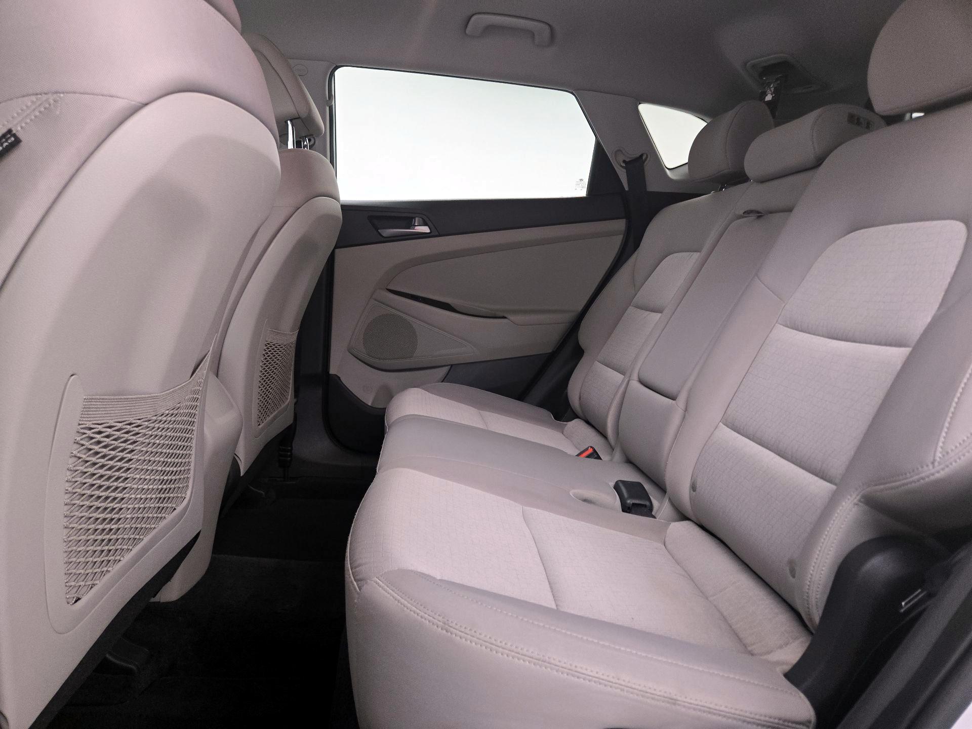 Thumbnail: 2016 Hyundai Tucson - 19