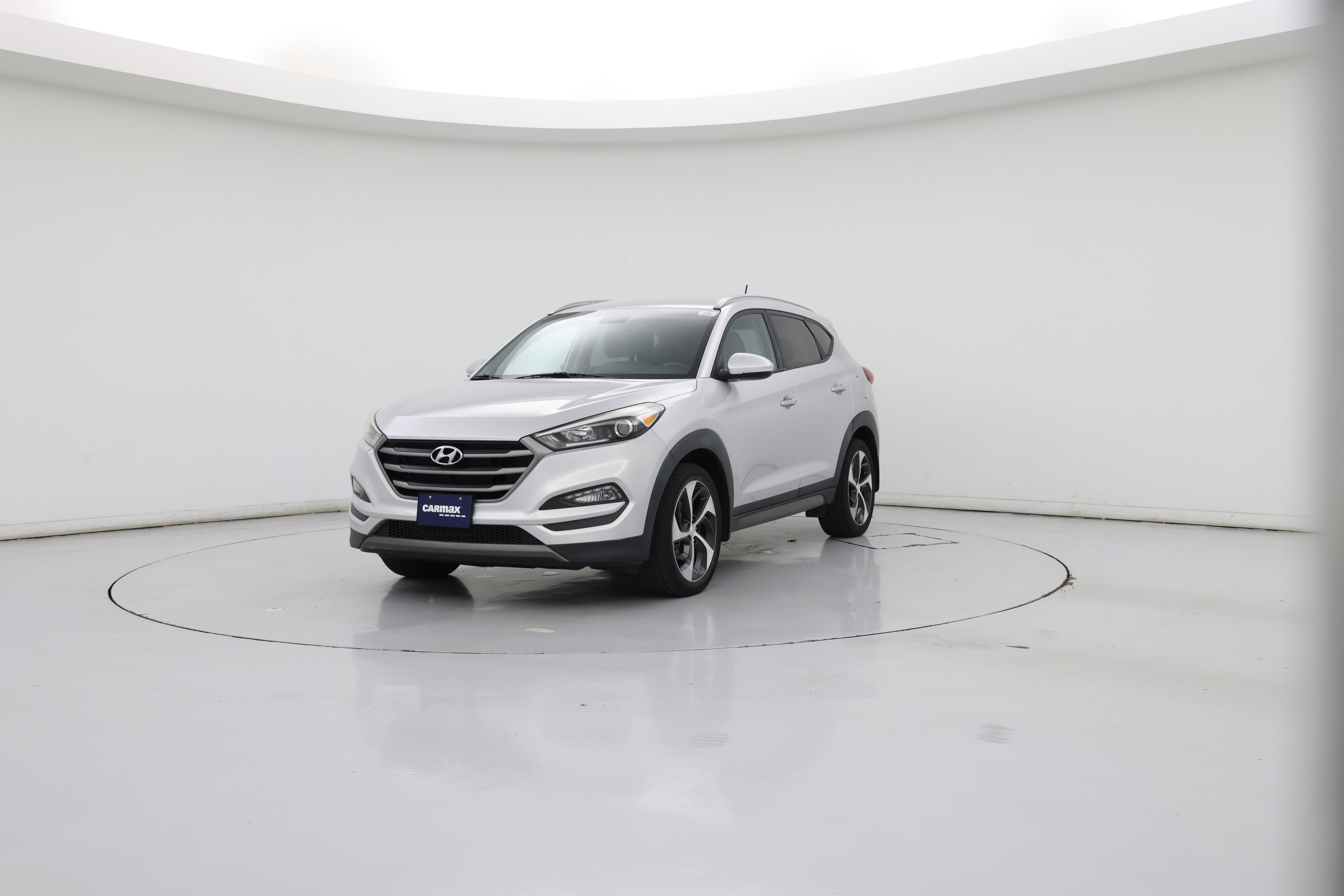 Thumbnail: 2016 Hyundai Tucson - 4