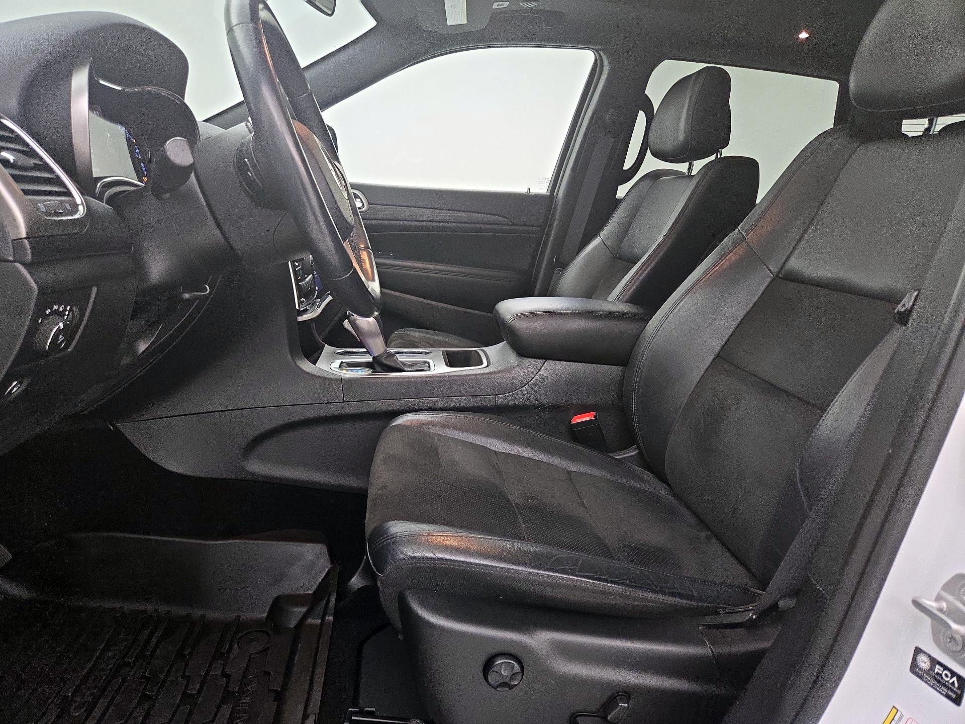 Thumbnail: 2021 Jeep Grand Cherokee - 11