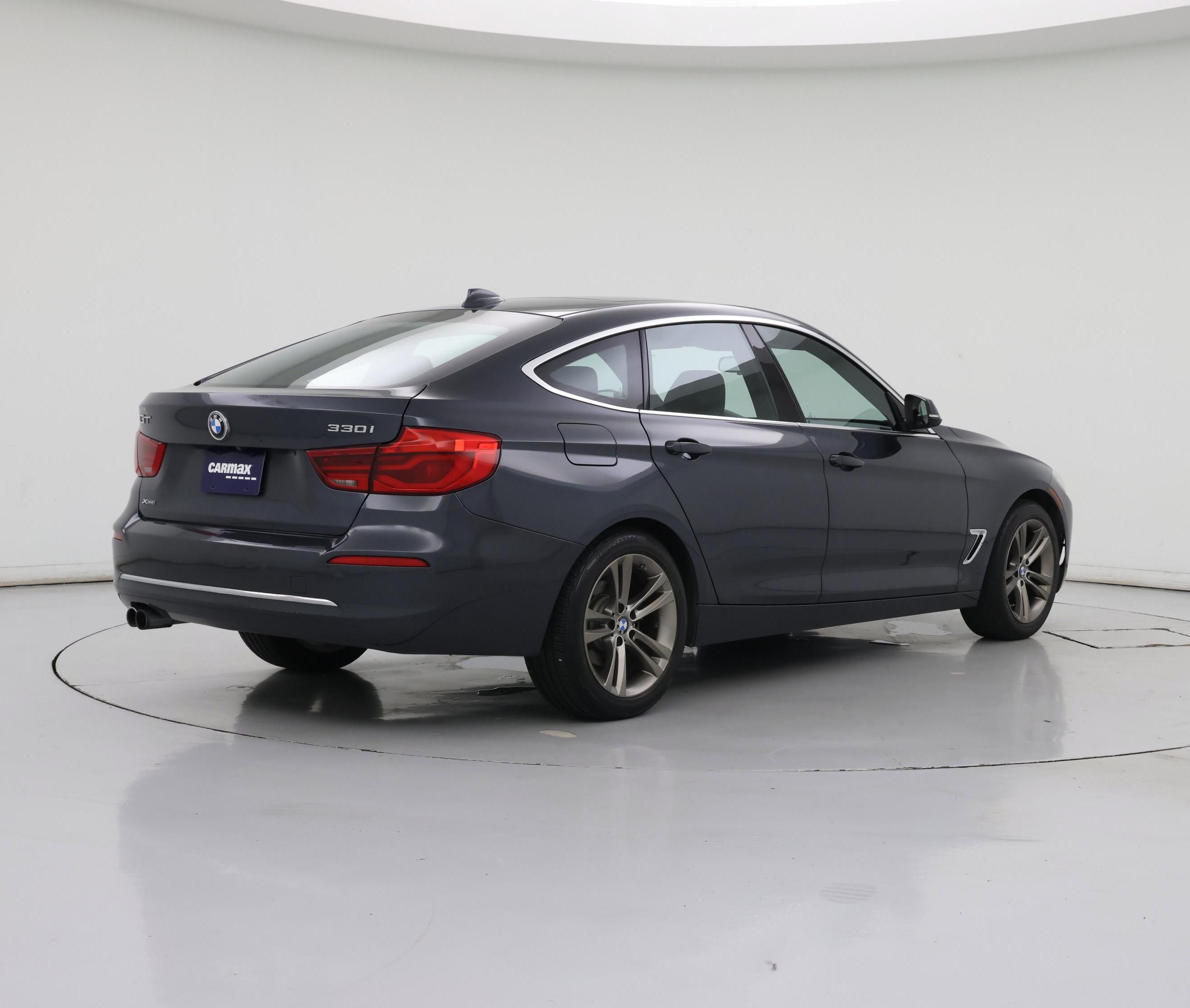 Thumbnail: 2017 BMW 3 Series - 8