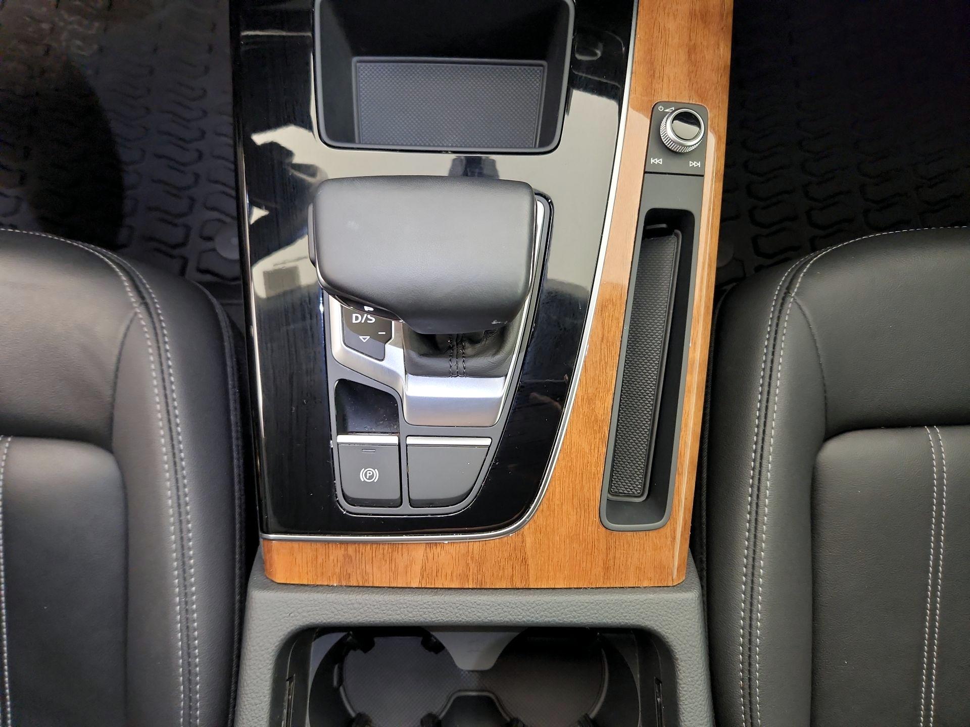 Thumbnail: 2022 Audi Q5 - 18