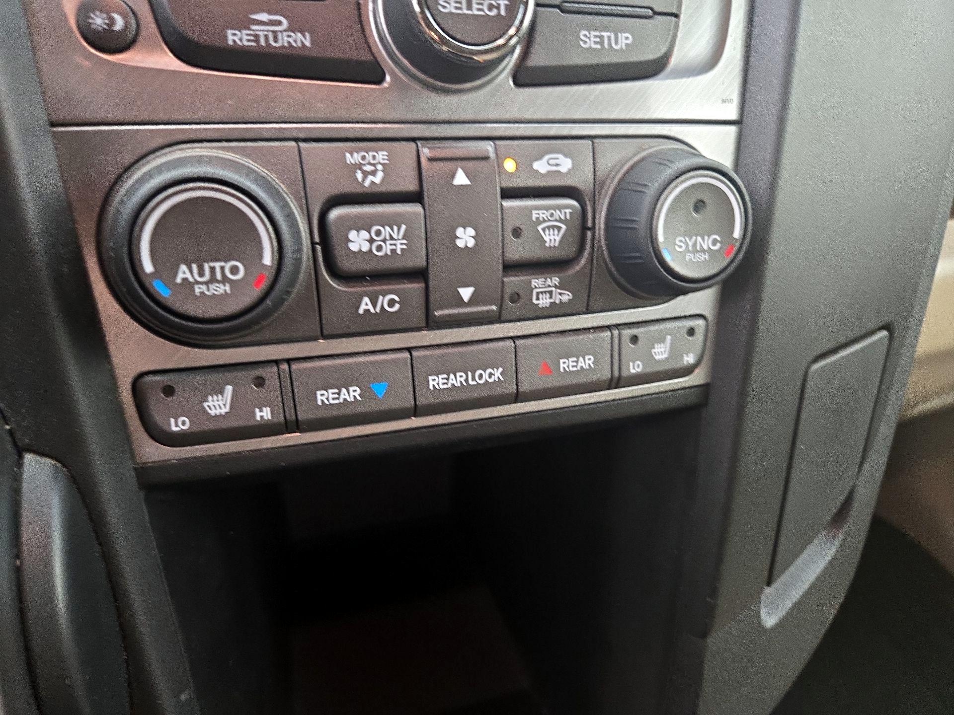 Thumbnail: 2013 Honda Pilot - 16