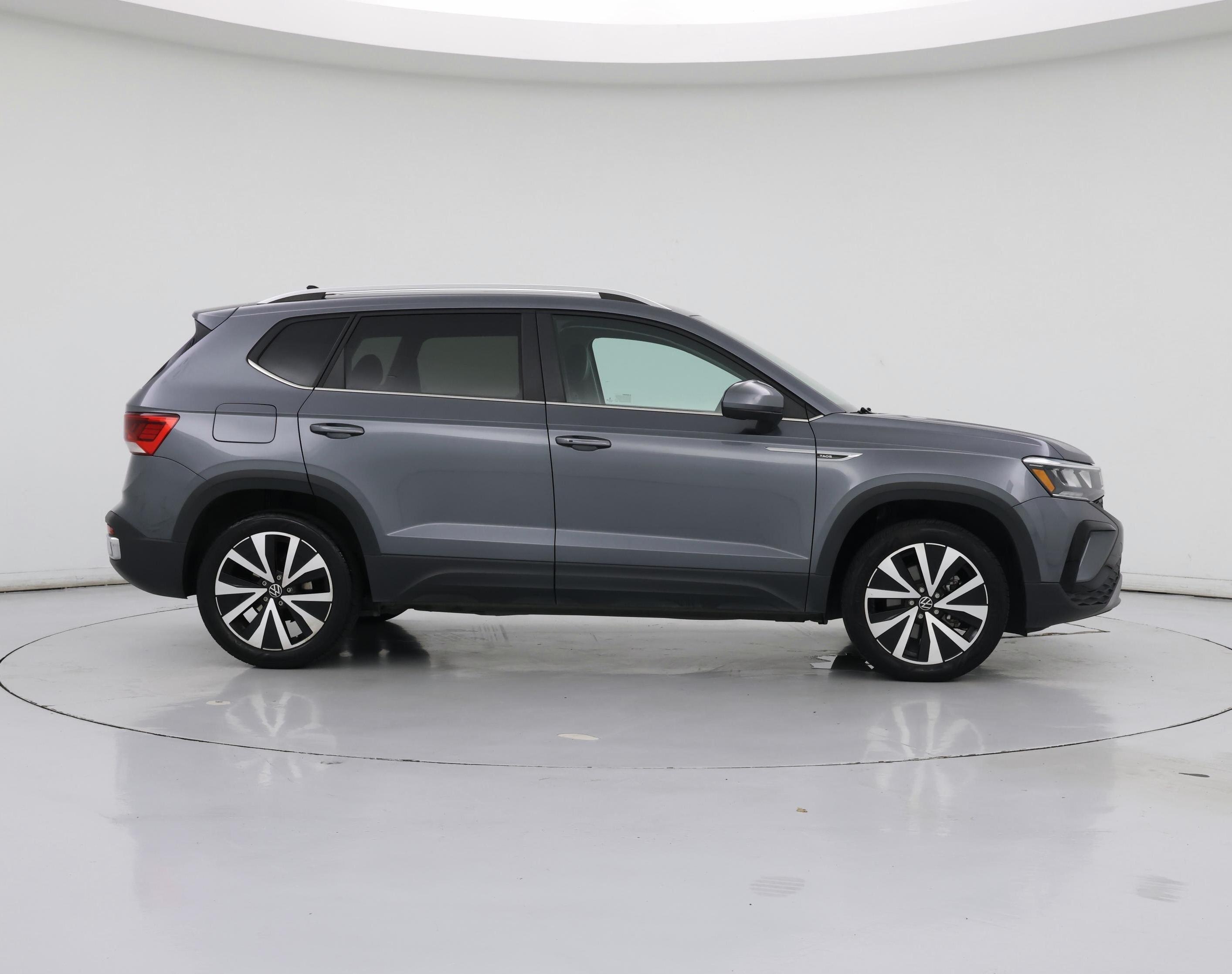 Thumbnail: 2023 Volkswagen Taos - 7