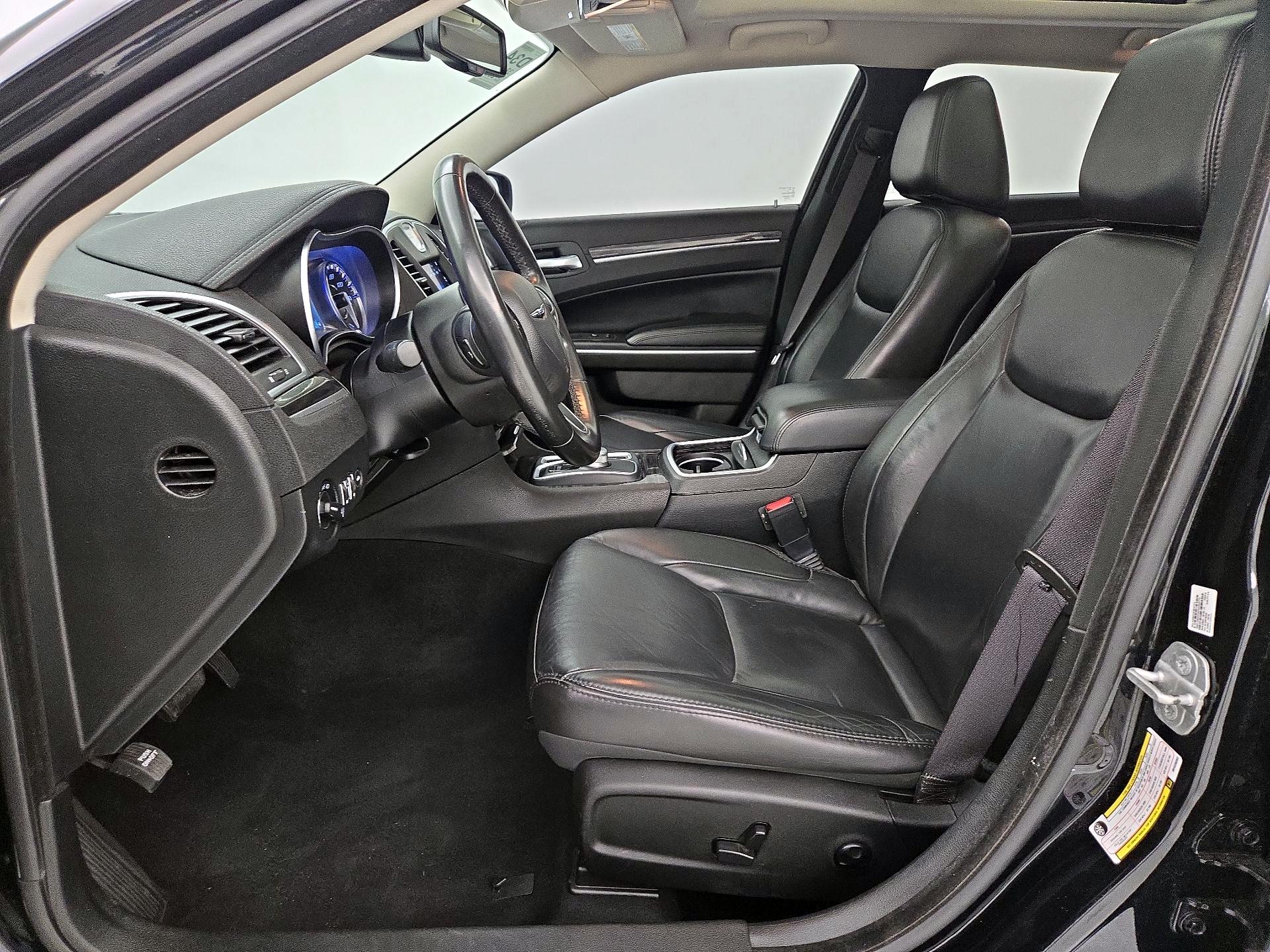 Thumbnail: 2021 Chrysler 300 - 11