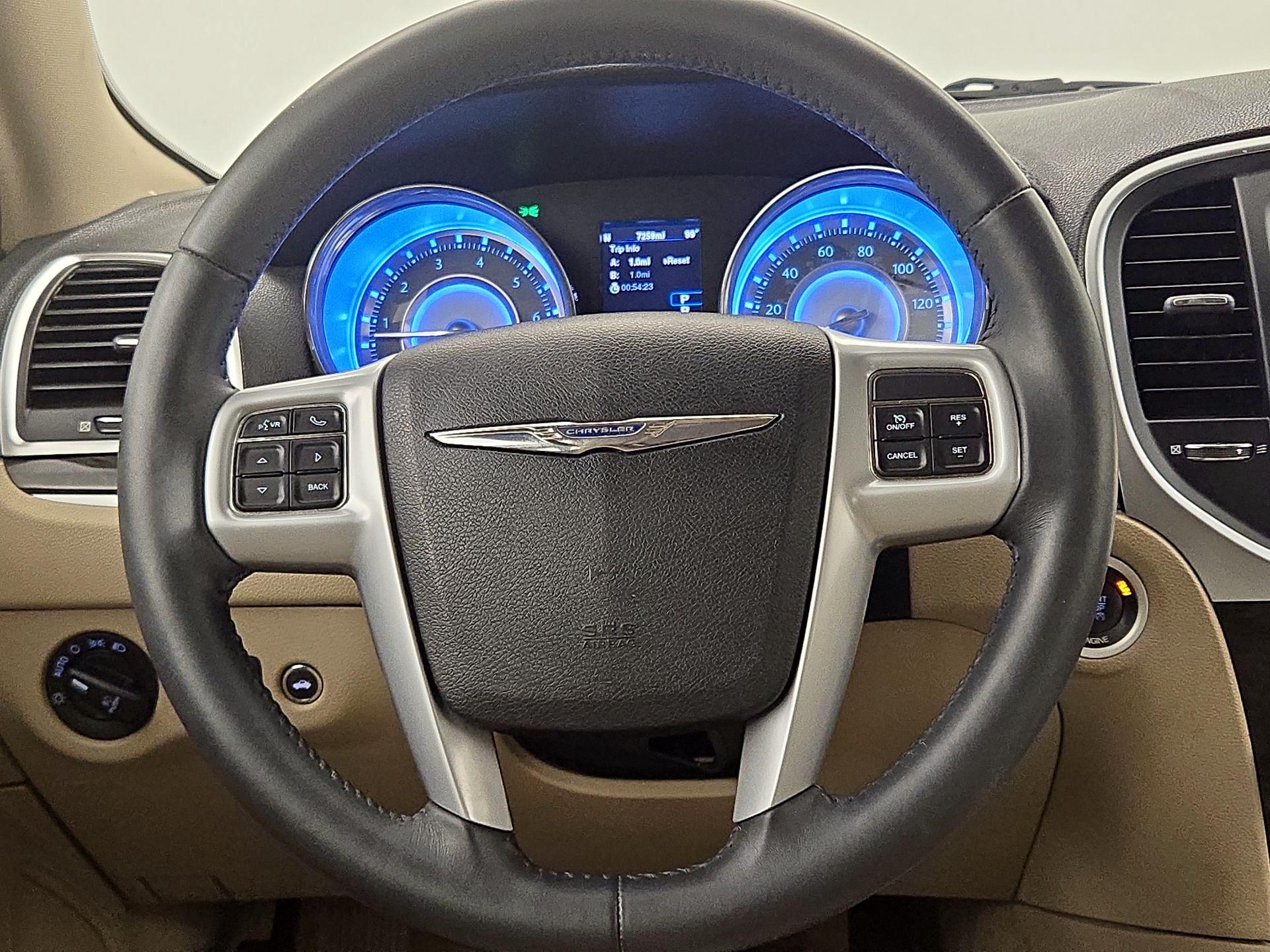 Thumbnail: 2014 Chrysler 300 - 10