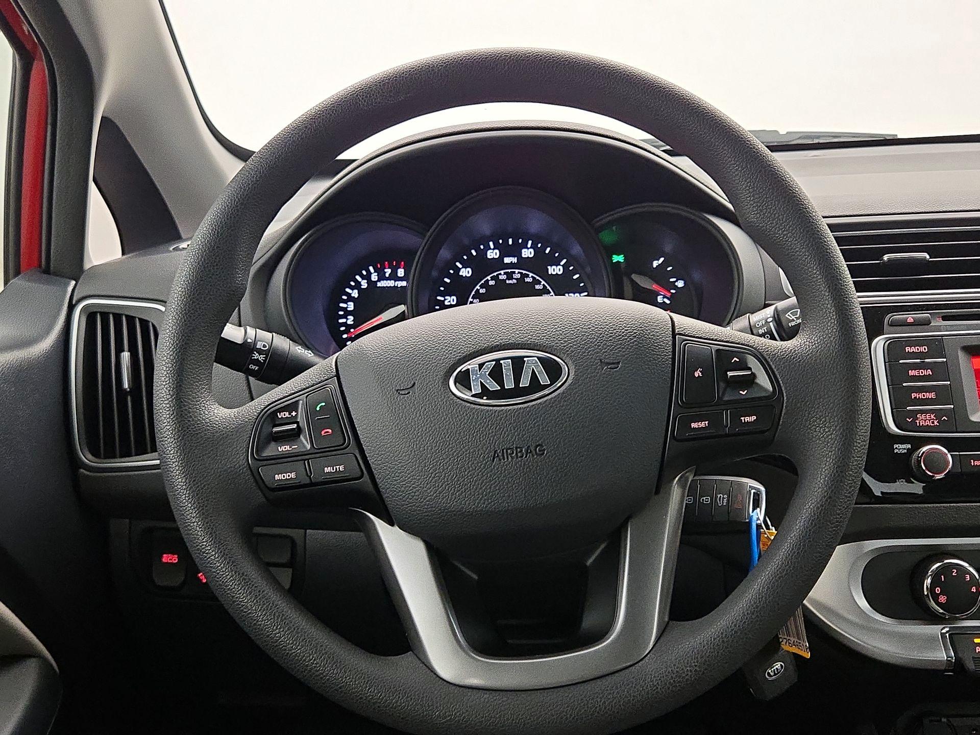 Thumbnail: 2017 Kia Rio - 10