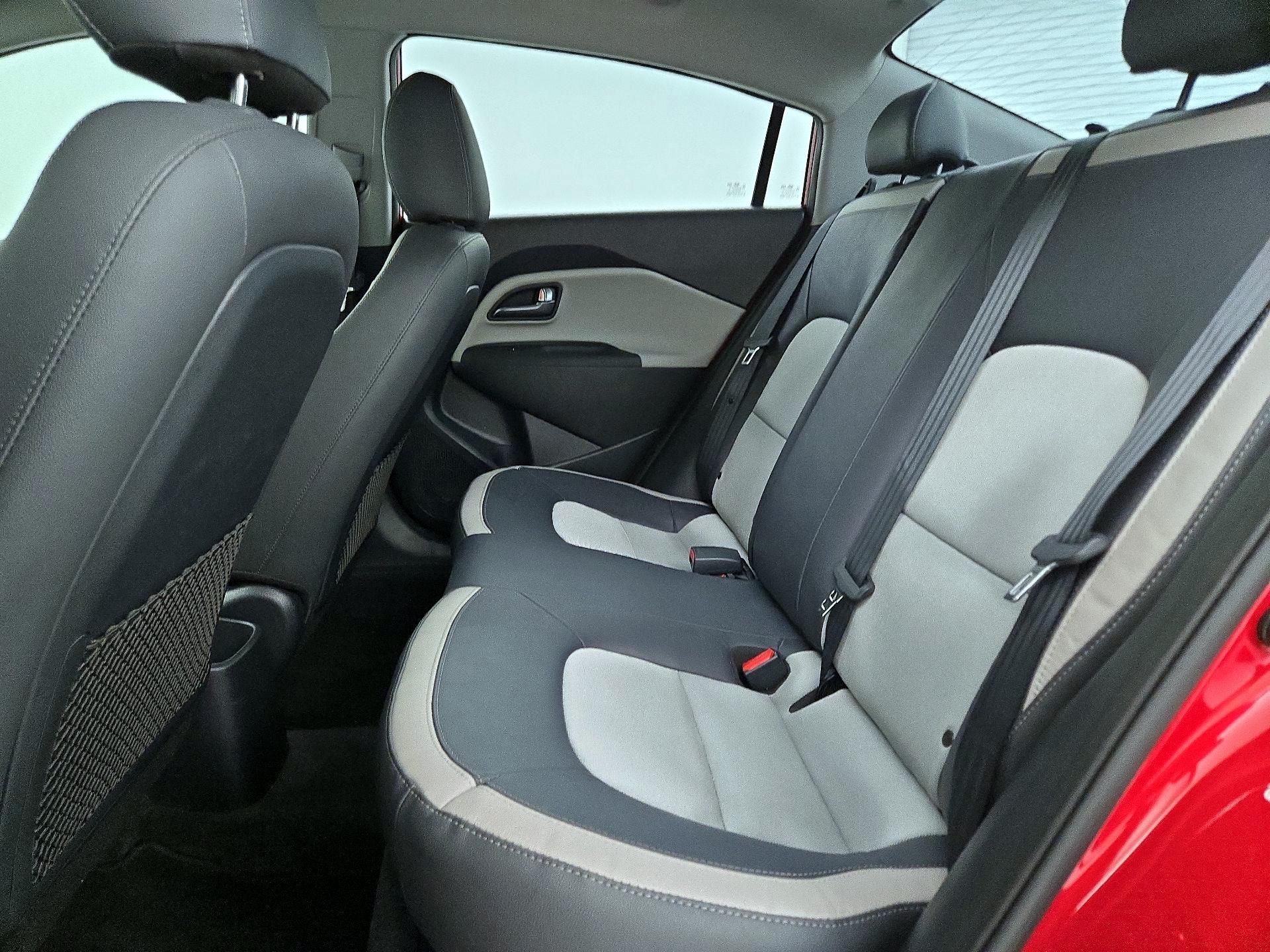 Thumbnail: 2017 Kia Rio - 18