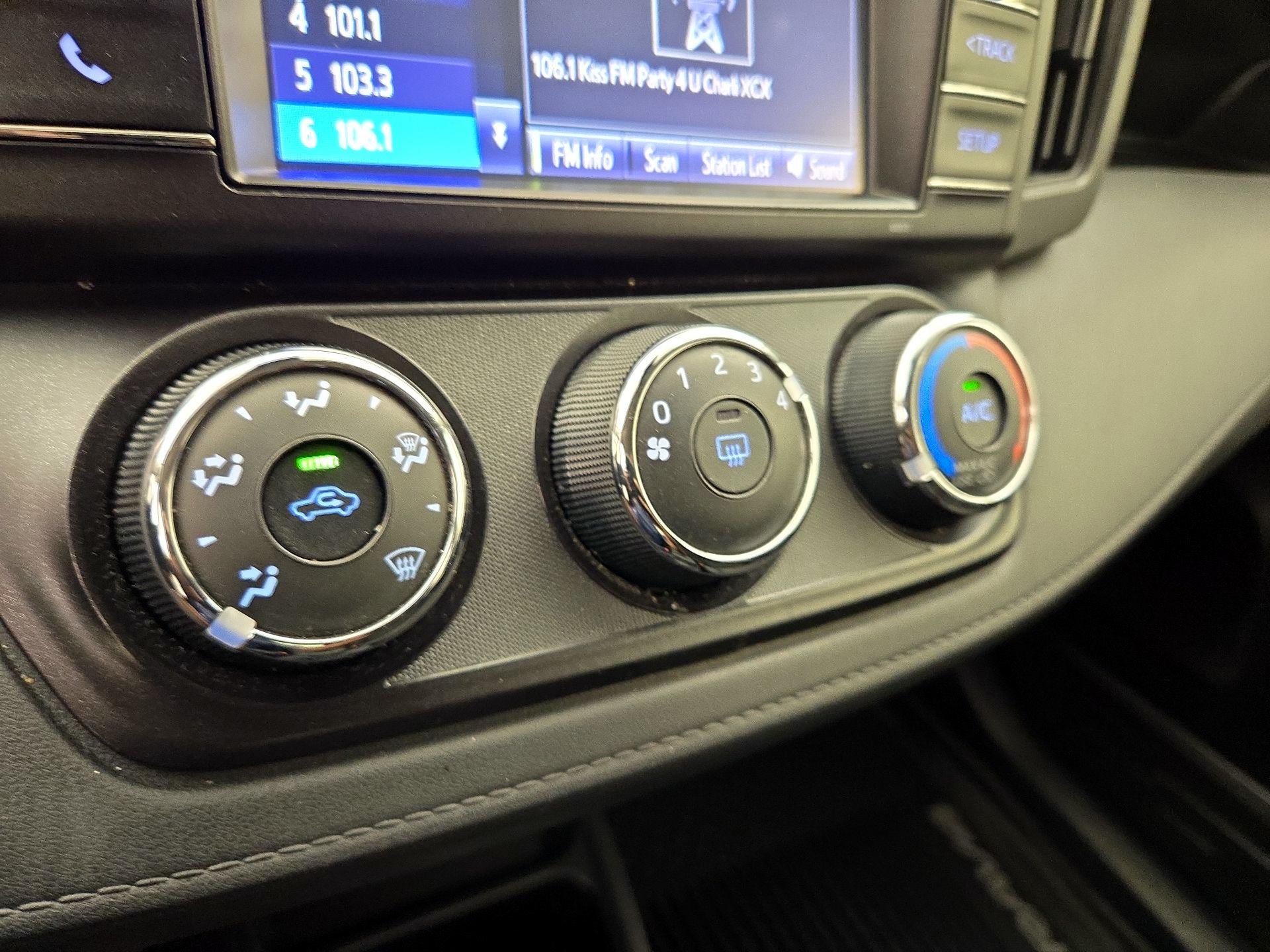 Thumbnail: 2017 Toyota RAV4 - 16