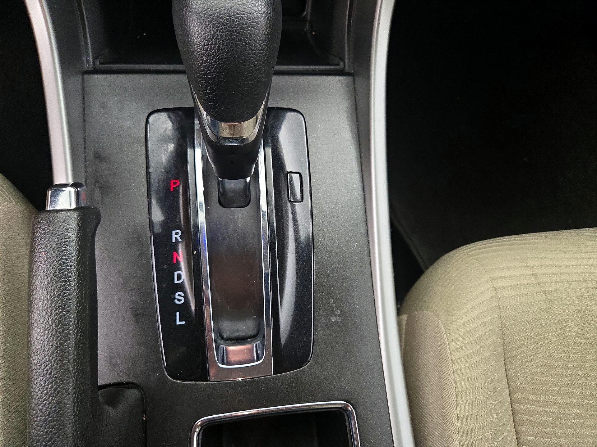 Thumbnail: 2015 Honda Accord - 17