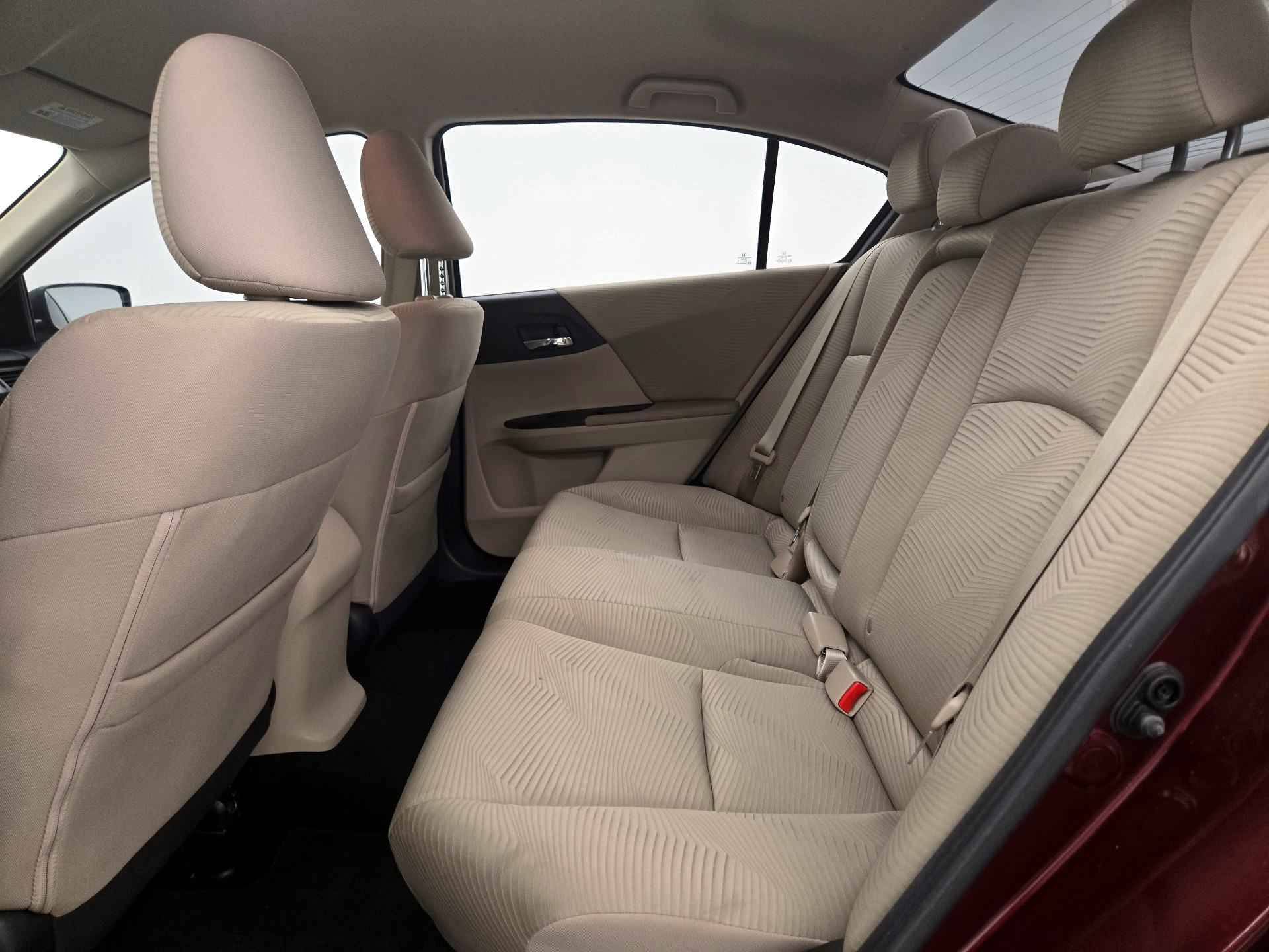 Thumbnail: 2015 Honda Accord - 19