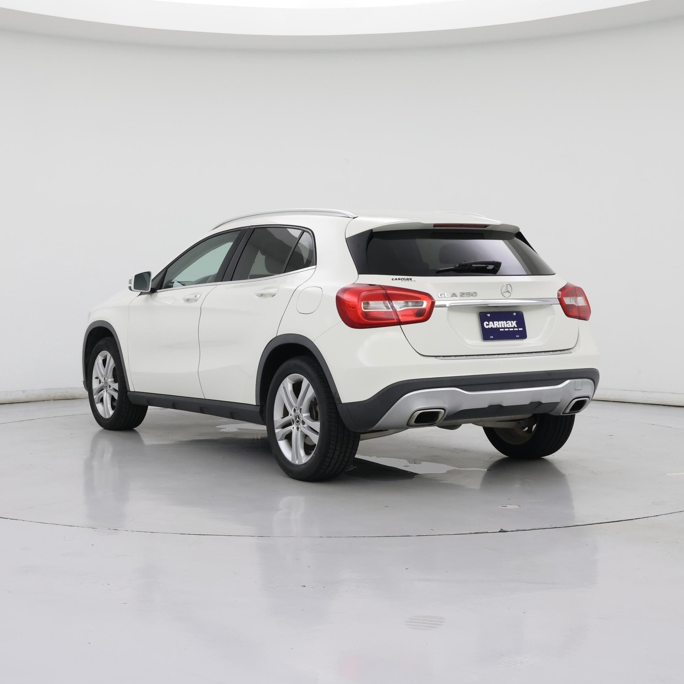 Thumbnail: 2018 Mercedes-Benz GLA - 2
