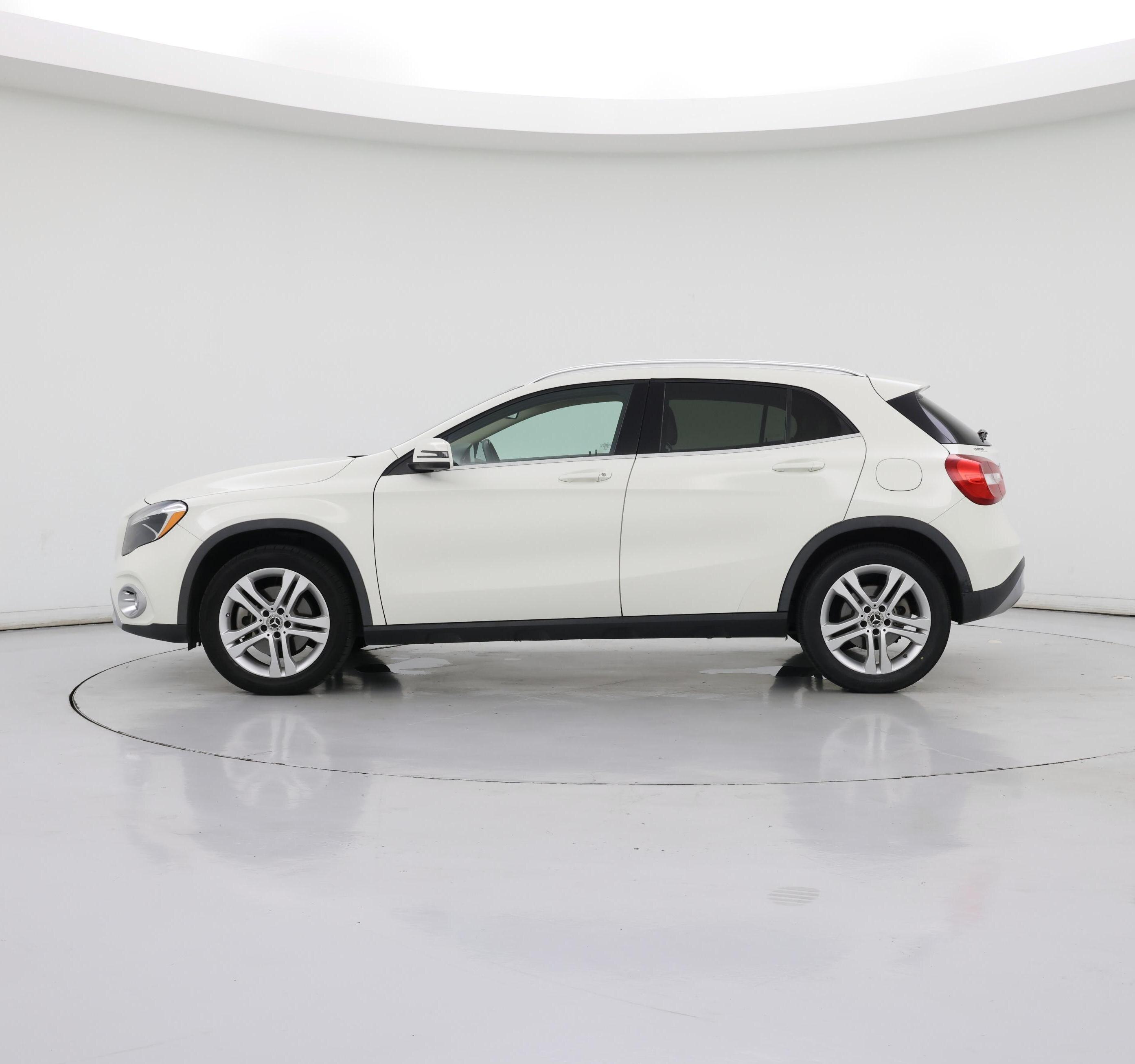 Thumbnail: 2018 Mercedes-Benz GLA - 3