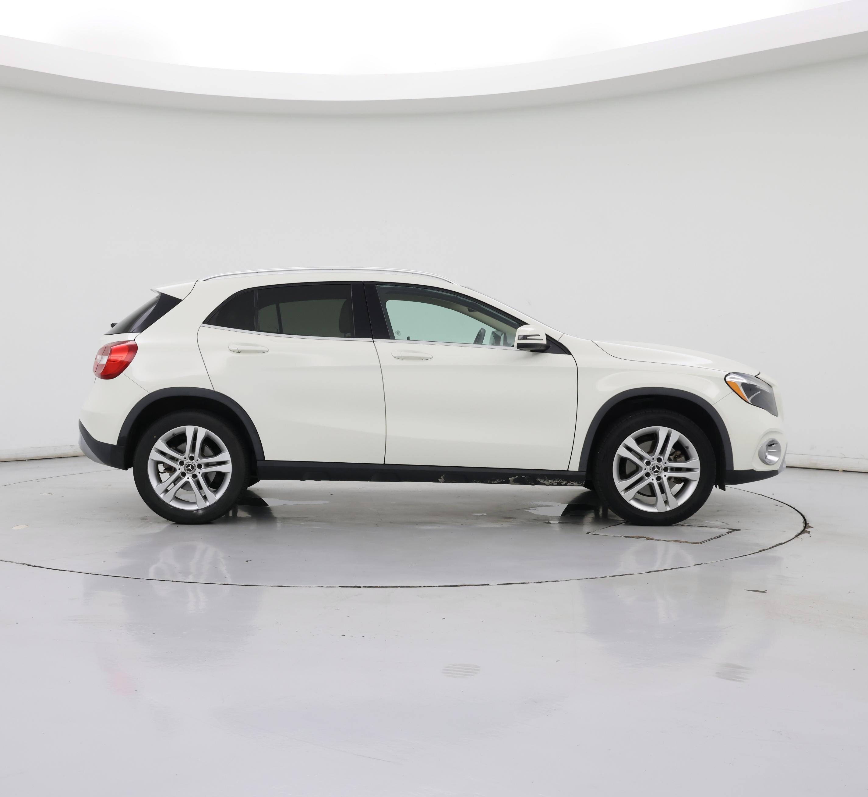 Thumbnail: 2018 Mercedes-Benz GLA - 7
