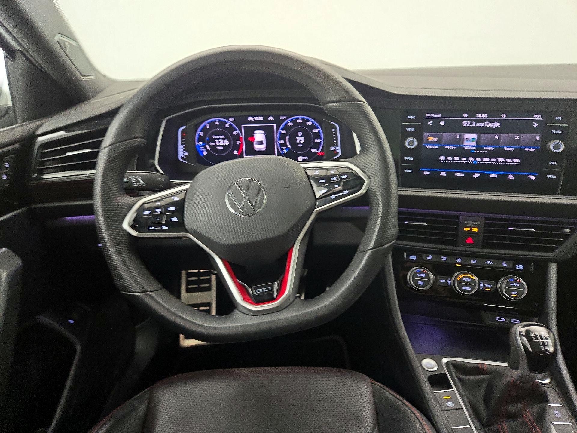 Thumbnail: 2023 Volkswagen Jetta - 10