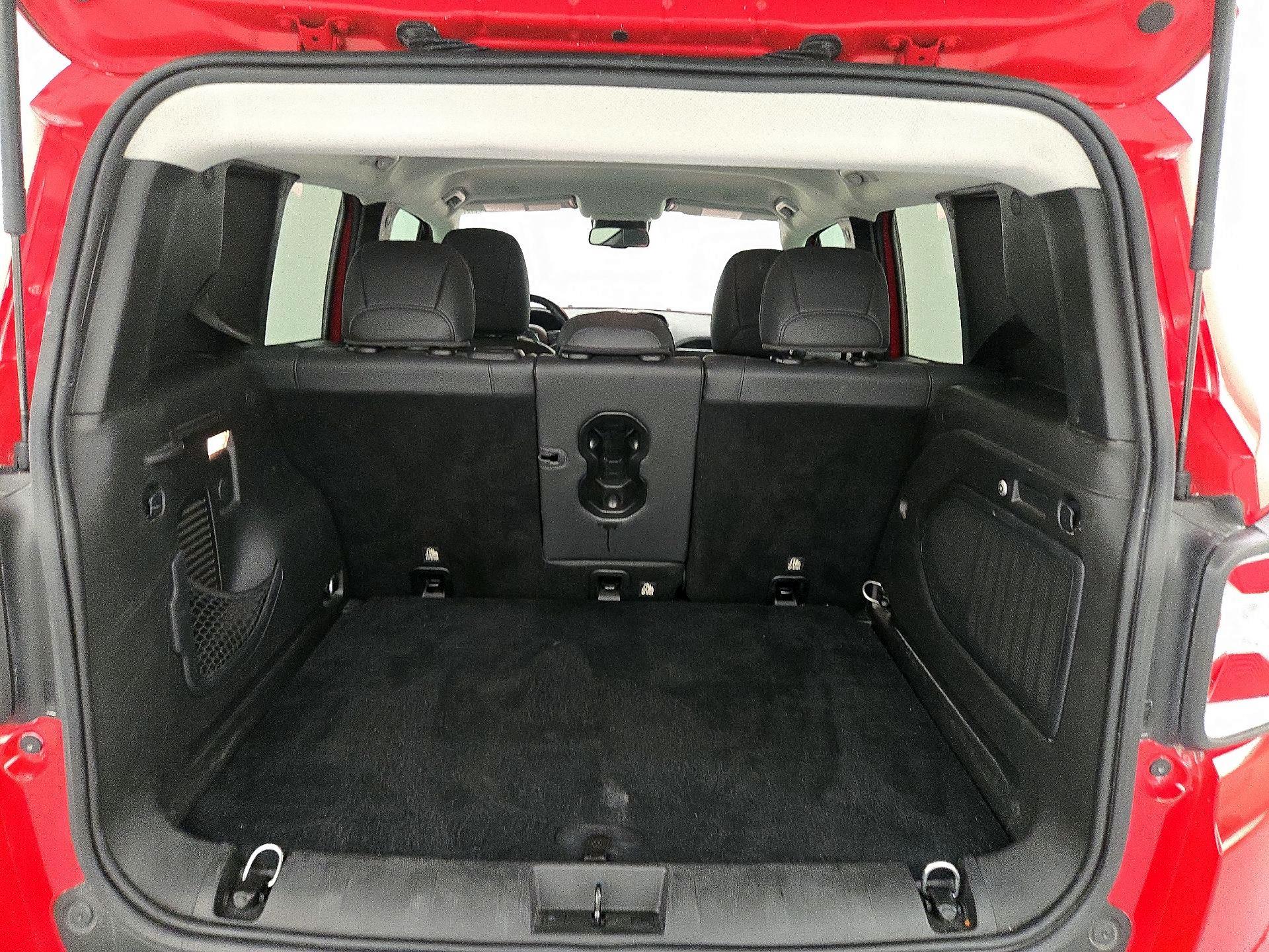 Thumbnail: 2018 Jeep Renegade - 20